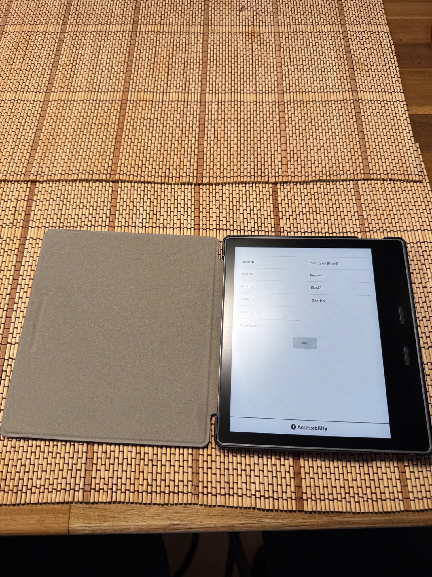Produktbild Amazon Kindle Oasis (2019) (7", 32 GB, Black)