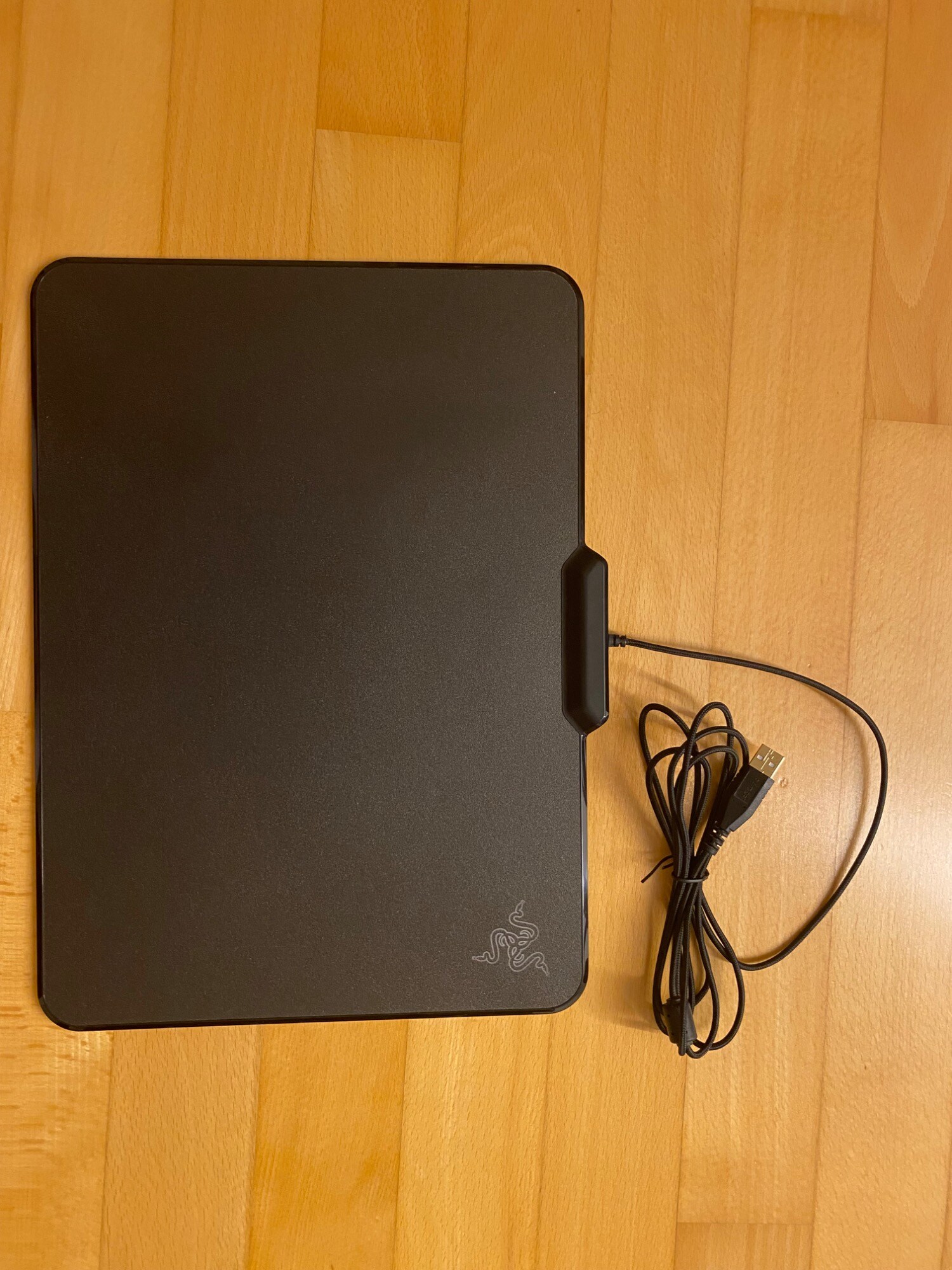 Actual product image Razer Firefly Hard Edition (L)