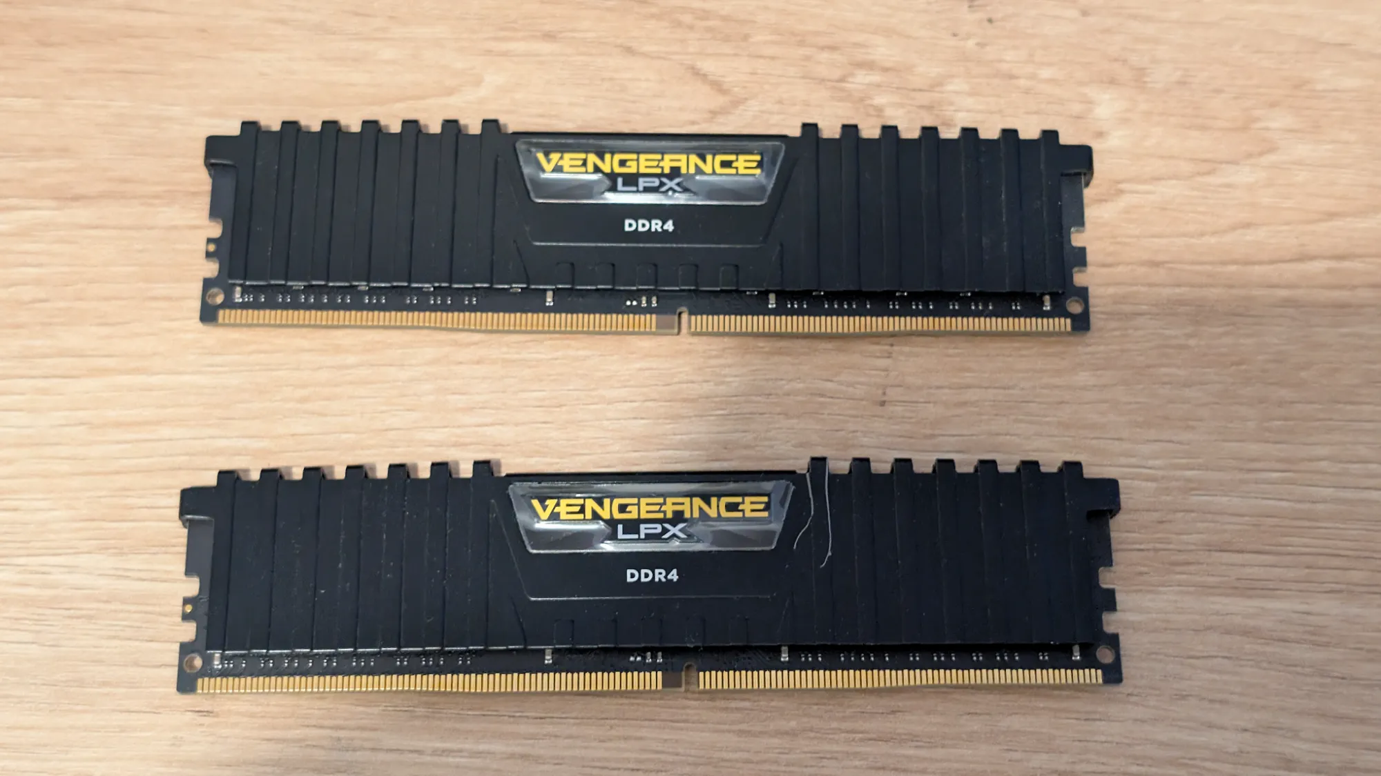 Image du produit Corsair Vengeance LPX (2 x 16GB, 3000 MHz, RAM DDR4, DIMM)
