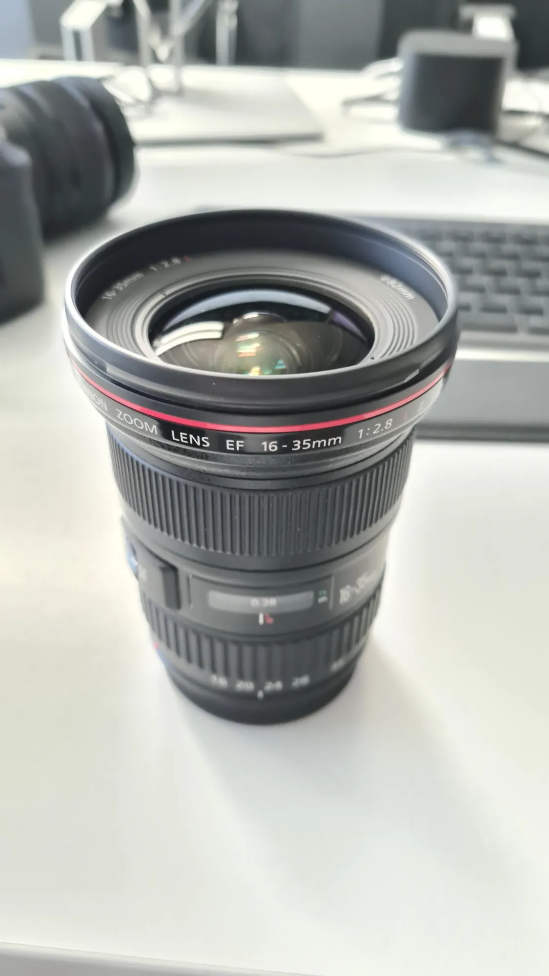 Actual product image Canon EF 16-35mm, f/2.8L II USM (Canon EF, full size)