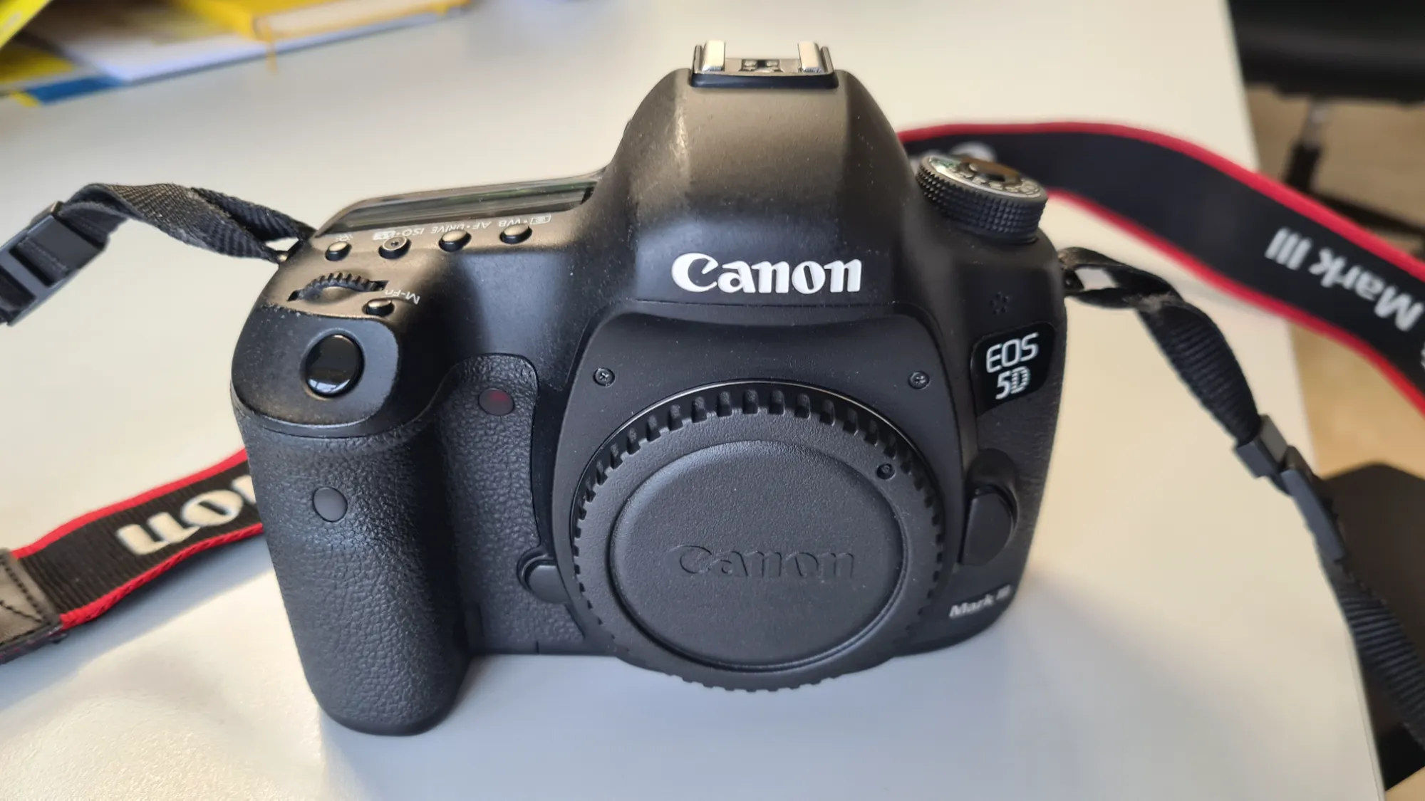 Produktbild Canon EOS 5D Mark III Body, 3 Jahre Premium-Garantie (22.30 Mpx, Vollformat)
