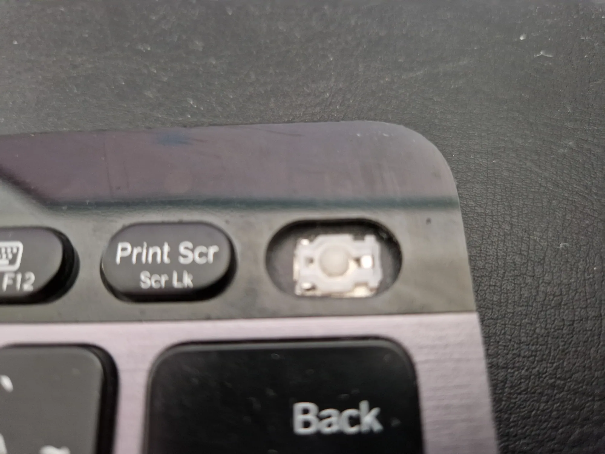Actual product image Logitech Bluetooth Illuminated Keyboard K810 (CH, Wireless)