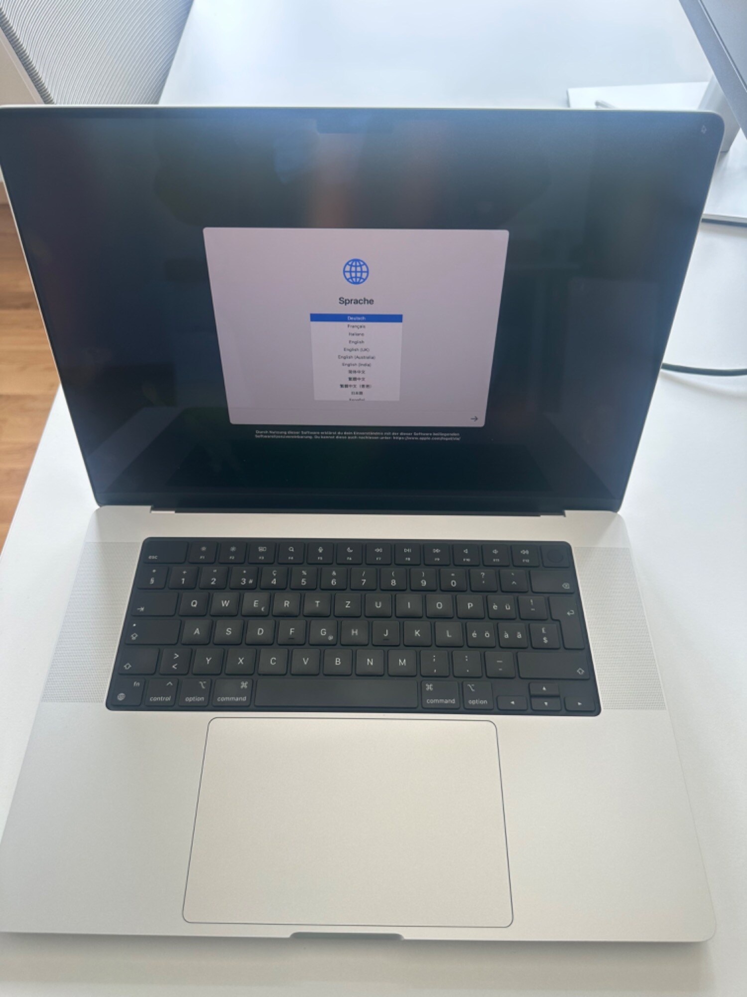 Produktbild Apple MacBook Pro - Late 2023 (16", M3 Pro, 18 GB, 512 GB, CH)