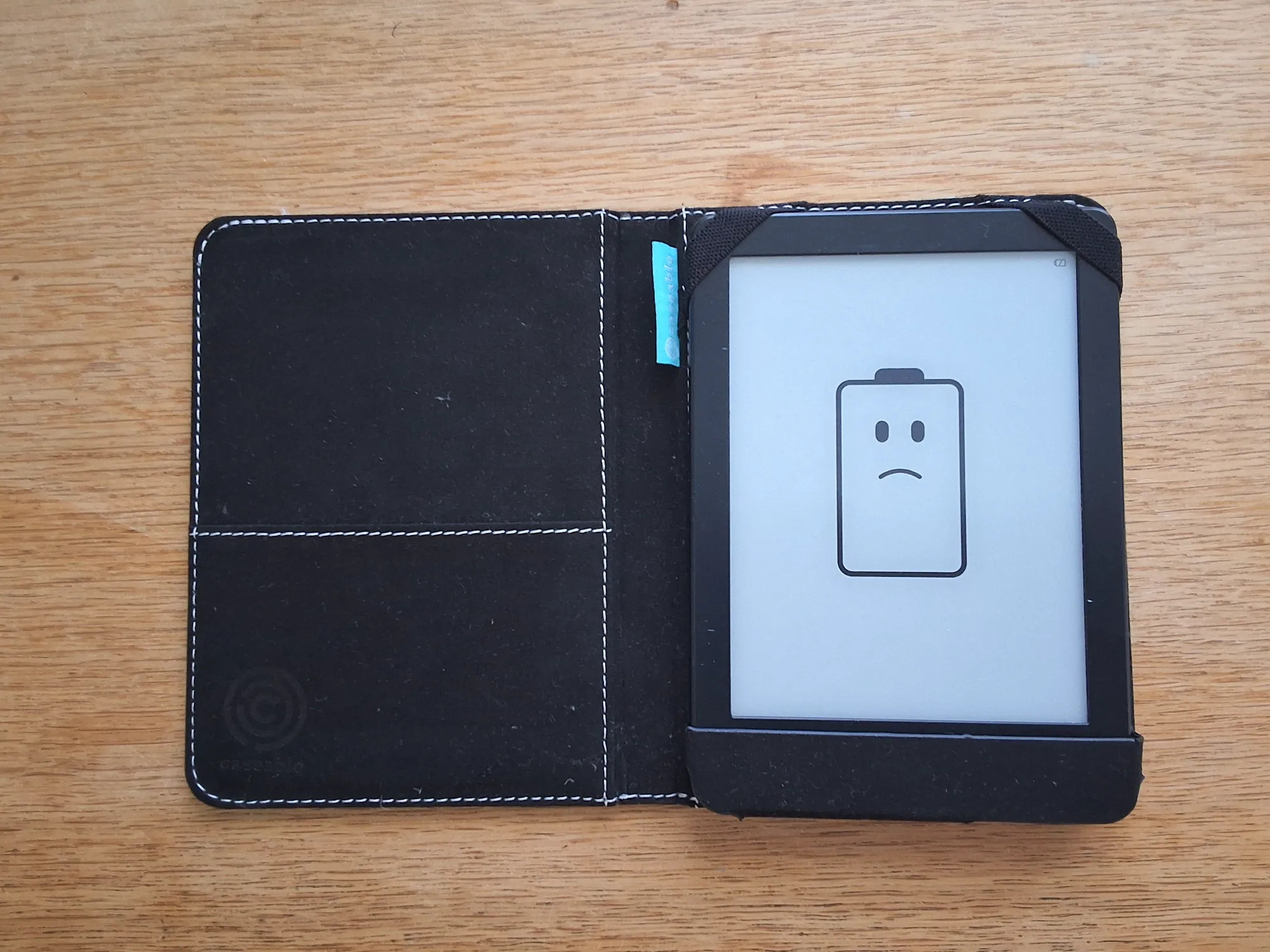 Produktbild tolino shine 4 (6", 16 GB, Blau, Schwarz)