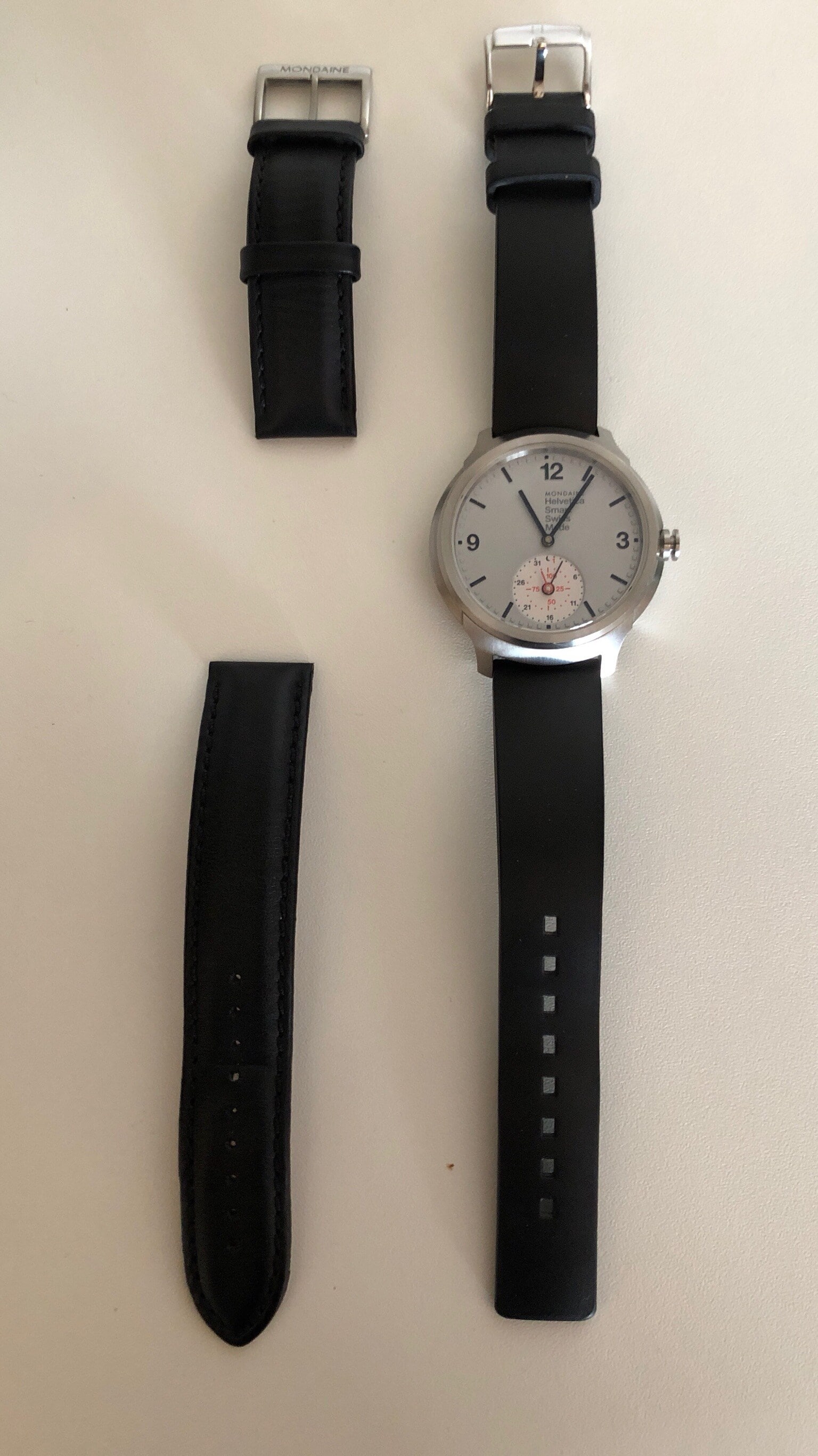 Actual product image Mondaine Helvetica Connected Limited Edition 1957 (Analogue wristwatch, Swiss made, Hybrid watch, 44 mm)
