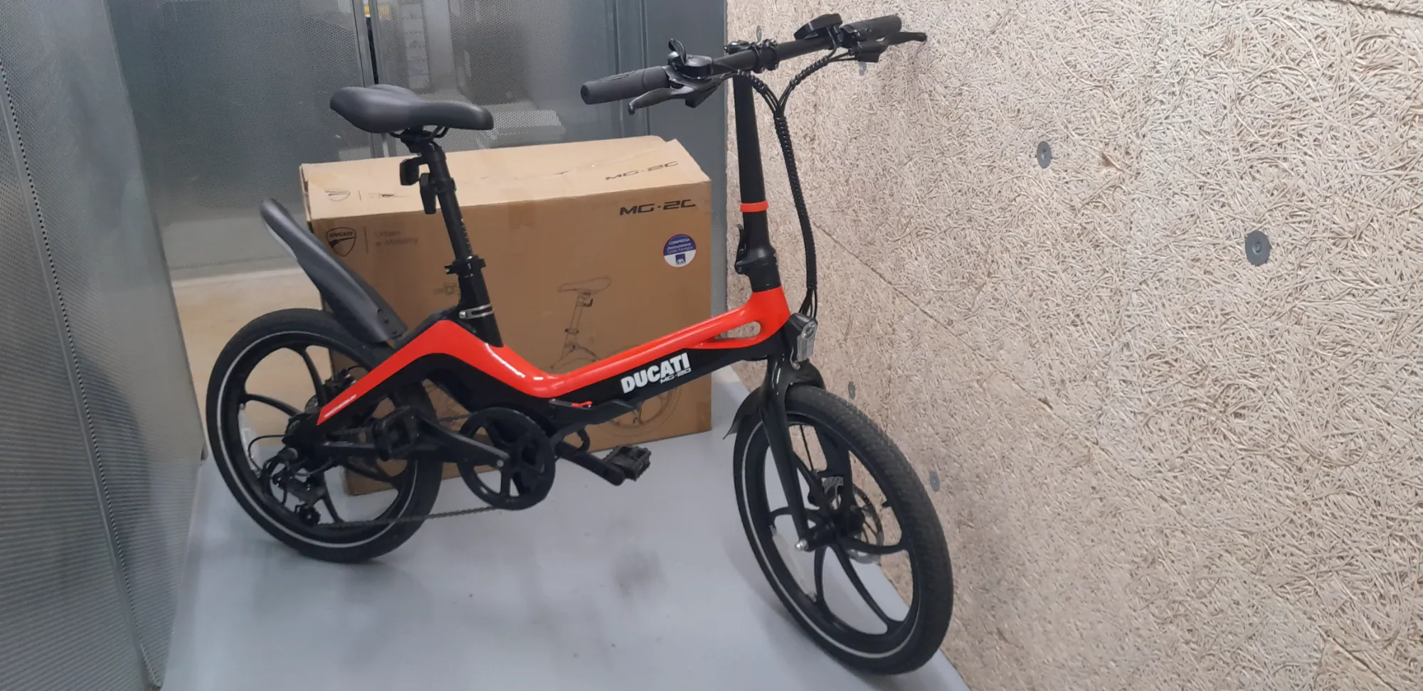 Image du produit Ducati MG-20 (34 cm)