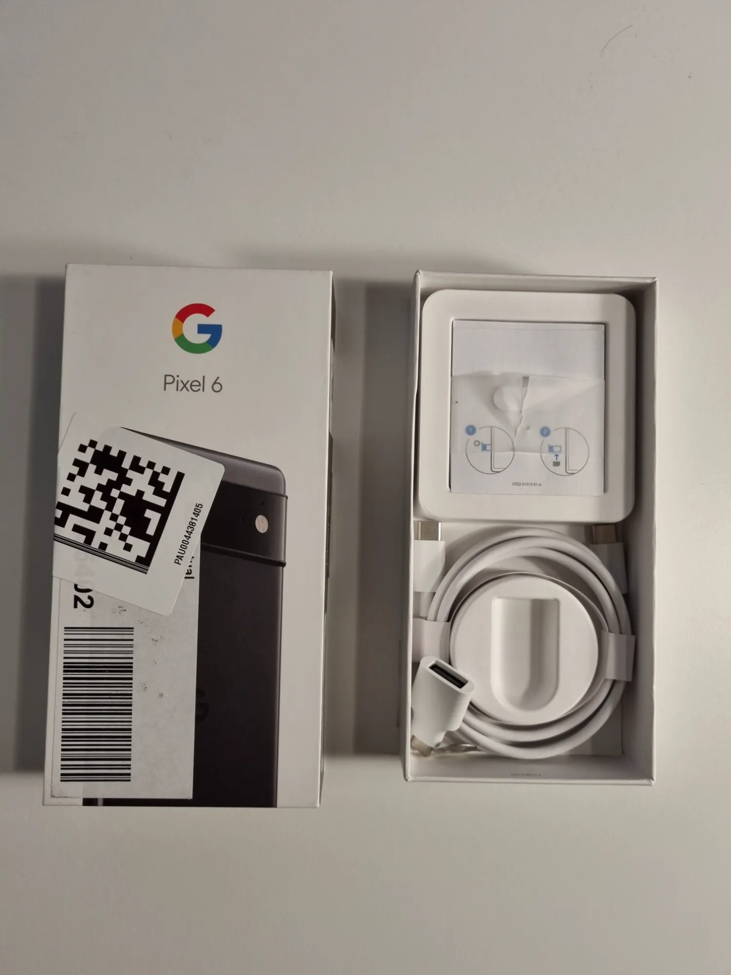 Produktbild Google Pixel 6 (128 GB, Stormy Black, 6.40", SIM + eSIM, 50 Mpx, 5G)