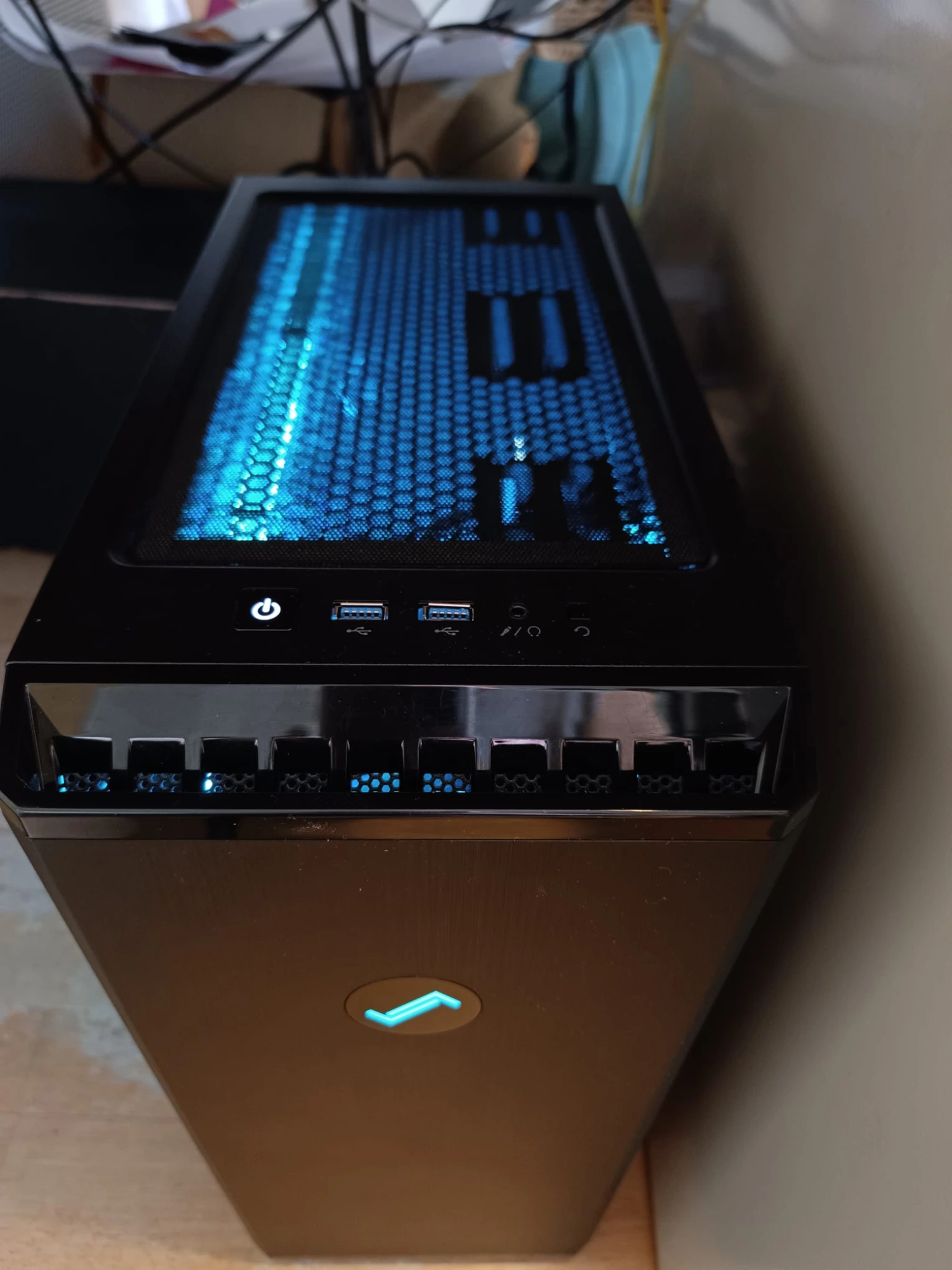 Produktbild Joule Performance Legacy (Intel Core i7-9700, 16 GB, 1000 GB, GeForce RTX 2060 Super)