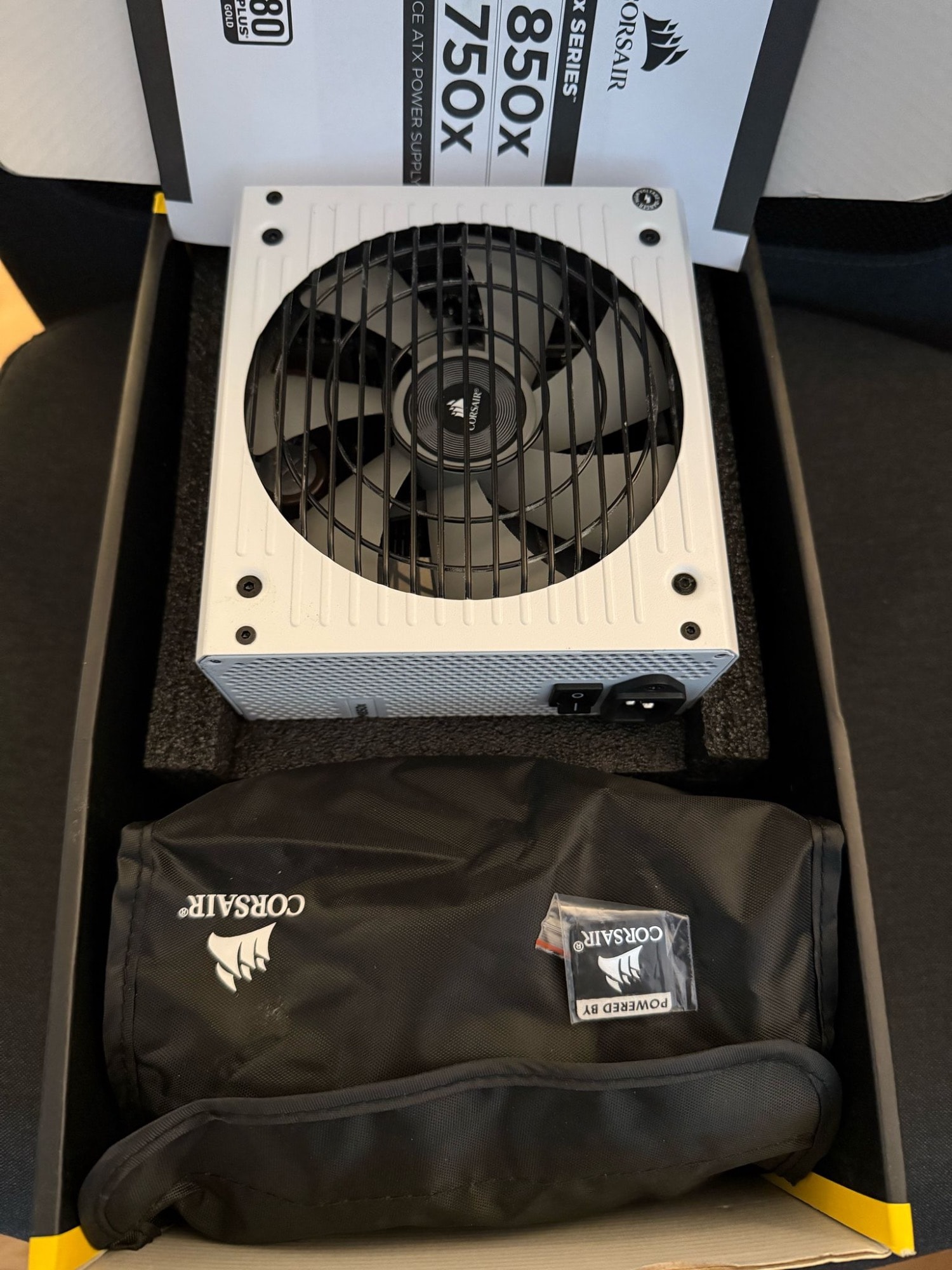 Immagine prodotto Corsair RM850x Bianco *2018* *2018* (850 W)
