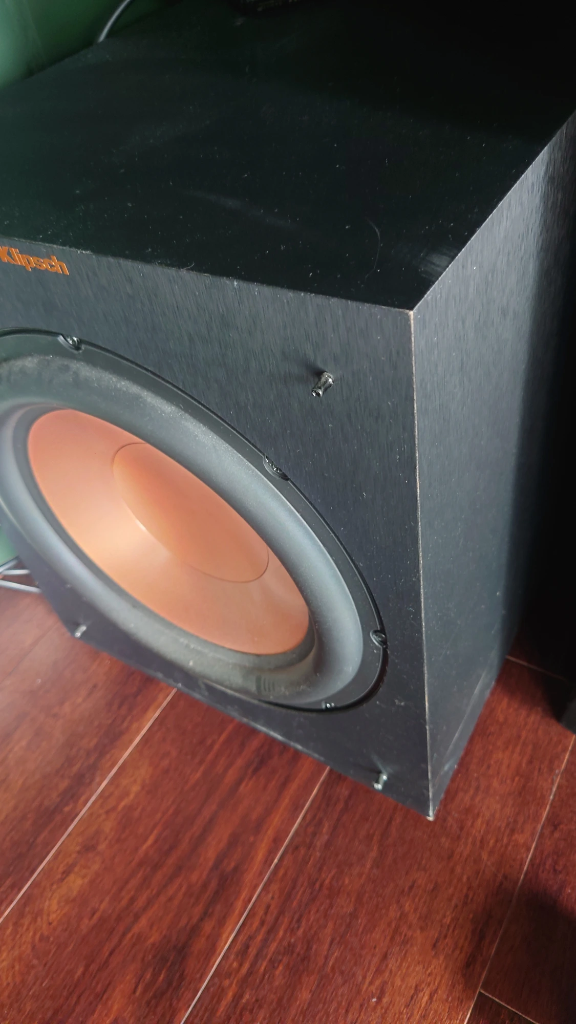 Actual product image Klipsch R-12SWi (400 W)