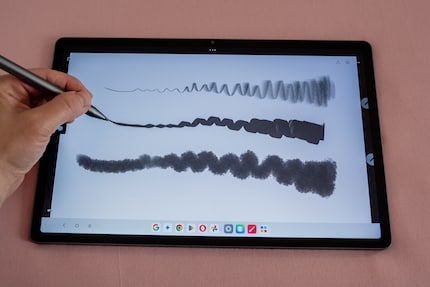 Dank Druckerkennung kann ich mit dem Lenovo Tab Pen Plus super zeichnen und schreiben.