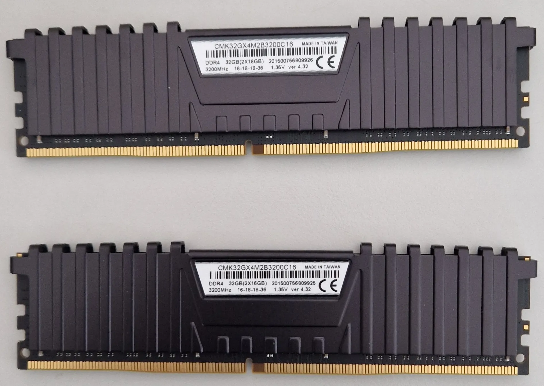 Immagine prodotto Corsair Vendetta LPX (2 x 16GB, 3200 MHz, DDR4-RAM, DIMM)