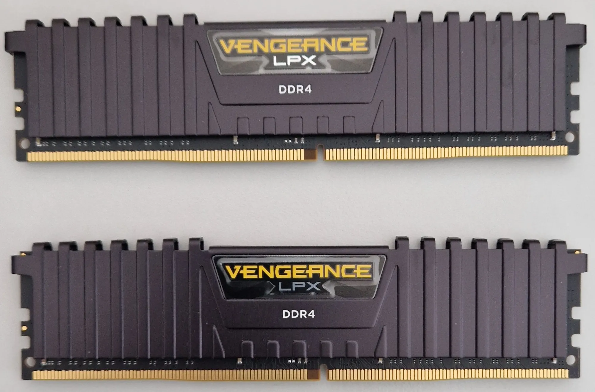 Immagine prodotto Corsair Vendetta LPX (2 x 16GB, 3200 MHz, DDR4-RAM, DIMM)