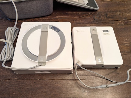 Der Winbot Mini (rechts) im Vergleich mit dem W2 Pro.