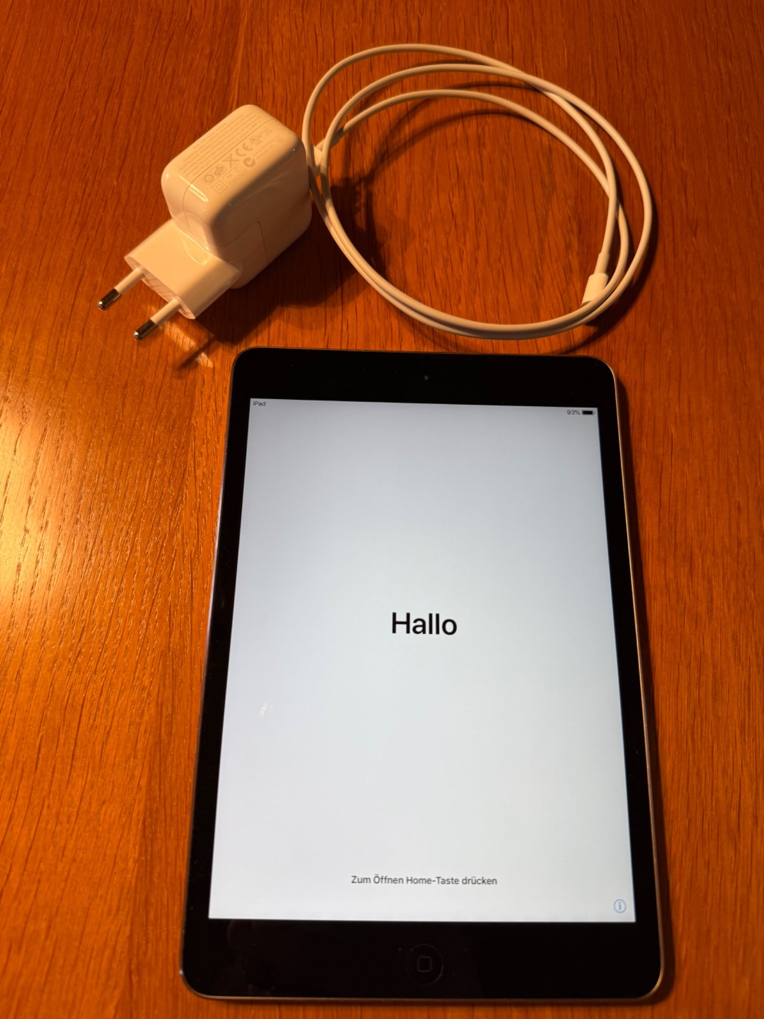 Produktbild Apple iPad mini 2 (7.90", 16 GB, Space Gray)