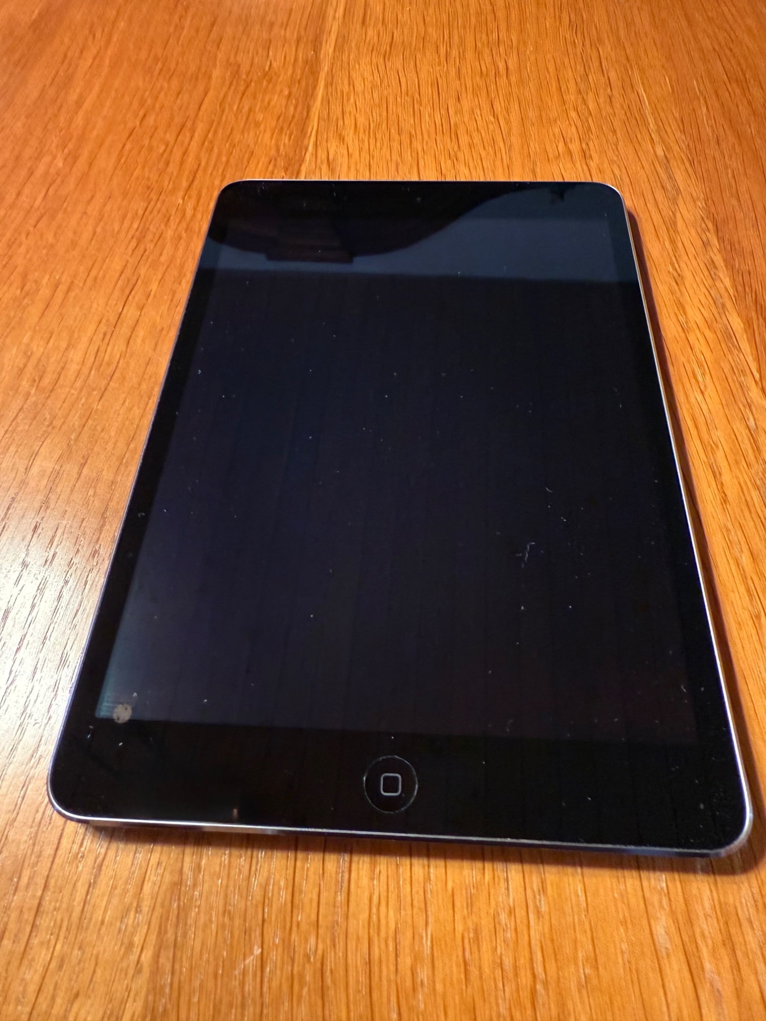 Produktbild Apple iPad mini 2 (7.90", 16 GB, Space Gray)