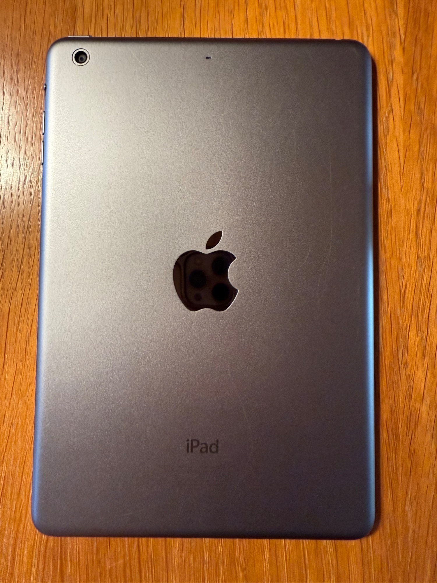 Produktbild Apple iPad mini 2 (7.90", 16 GB, Space Gray)