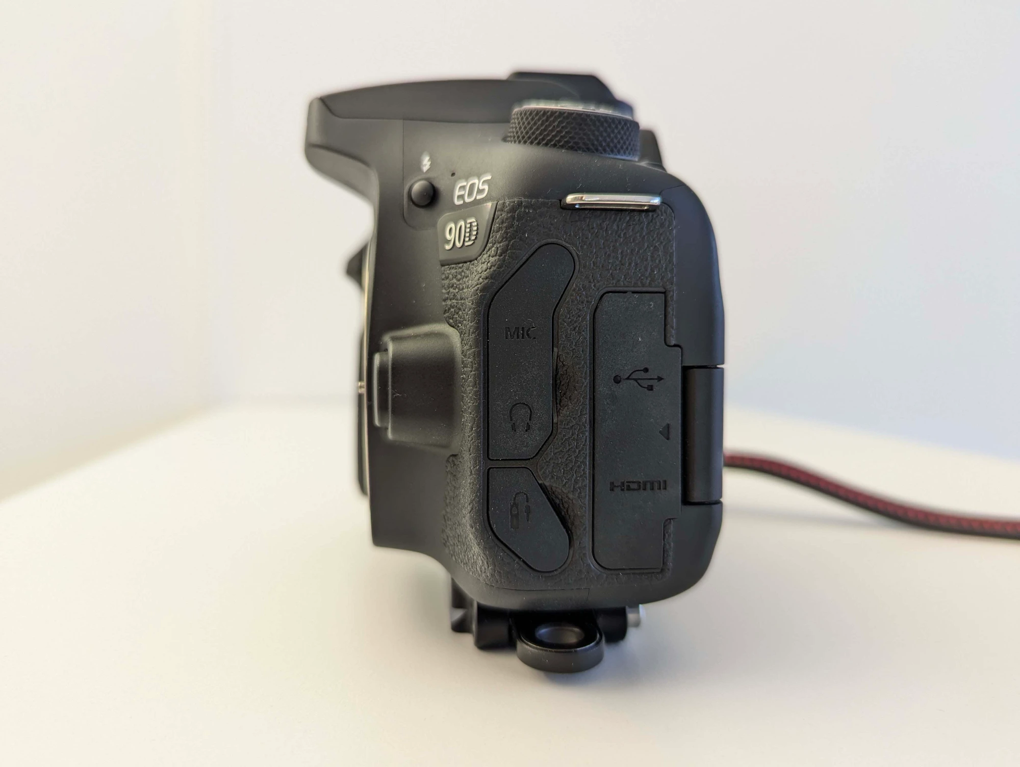 Produktbild Canon EOS 90D (32.50 Mpx, APS-C / DX)