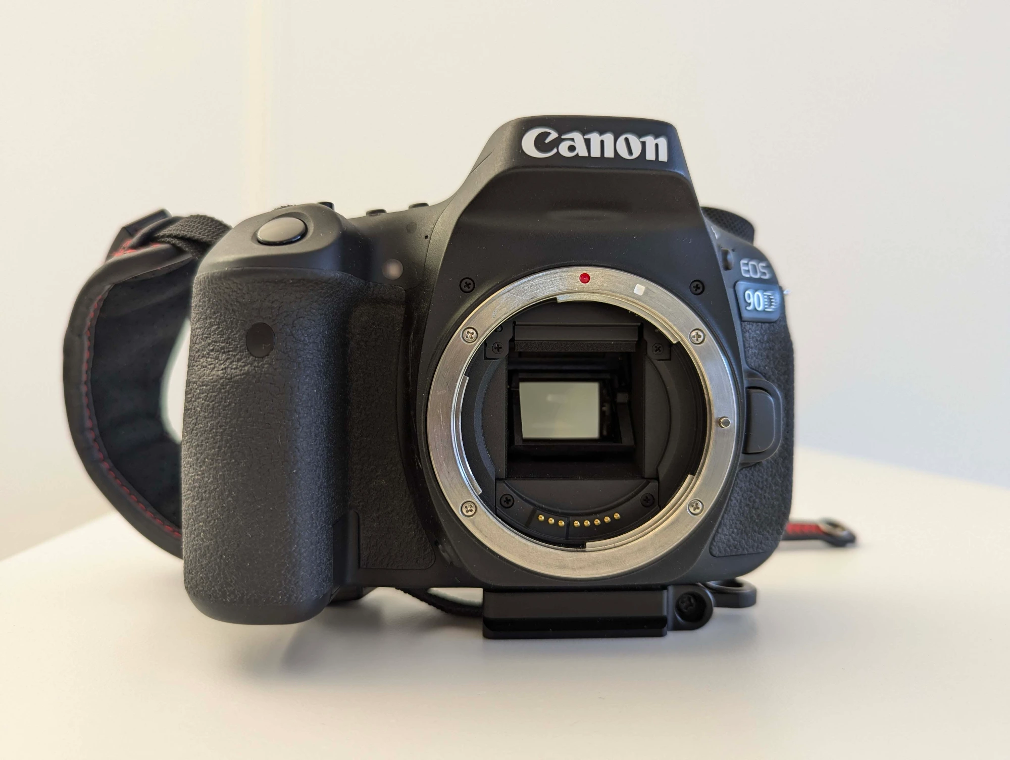 Produktbild Canon EOS 90D (32.50 Mpx, APS-C / DX)