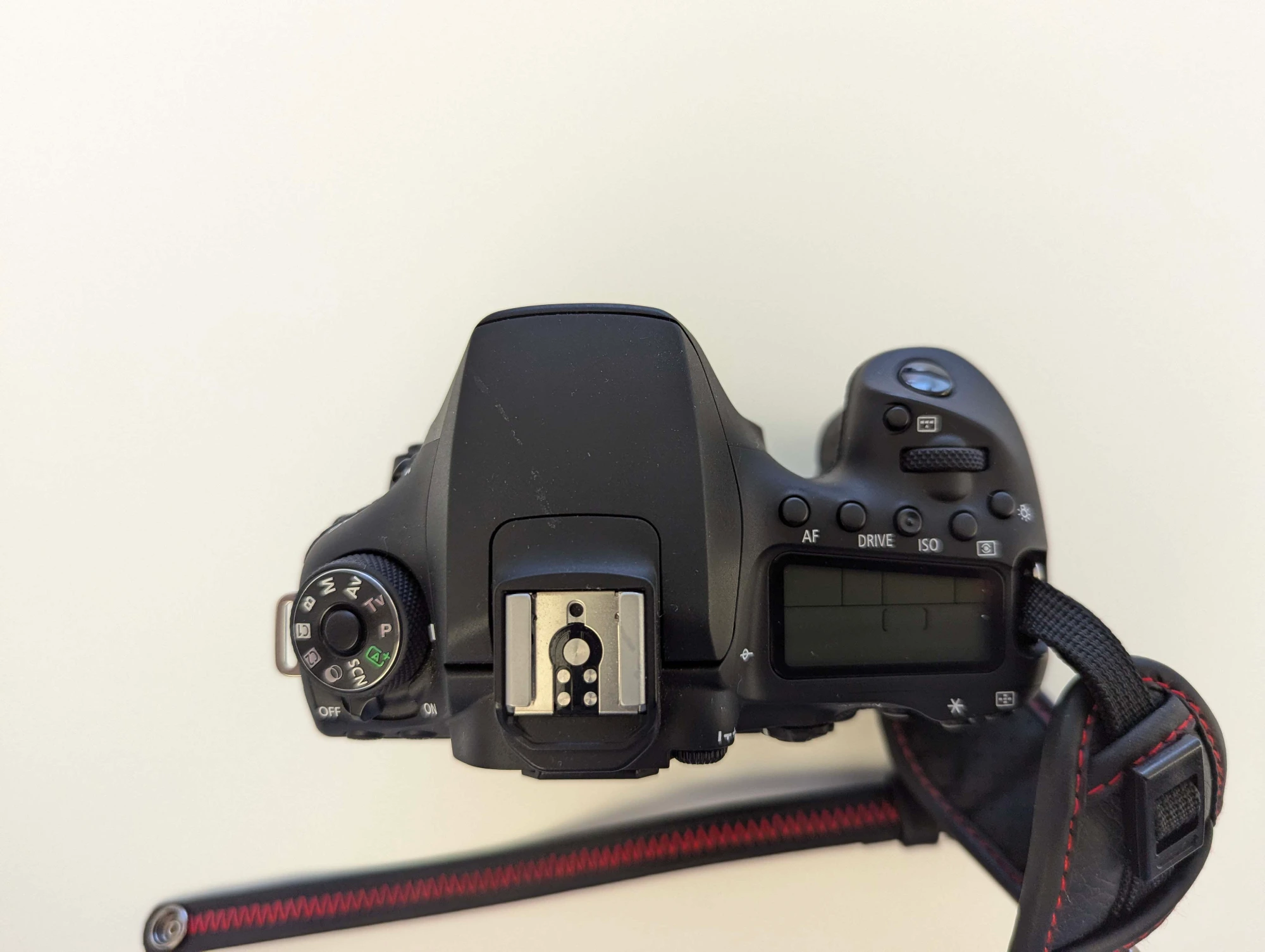 Produktbild Canon EOS 90D (32.50 Mpx, APS-C / DX)