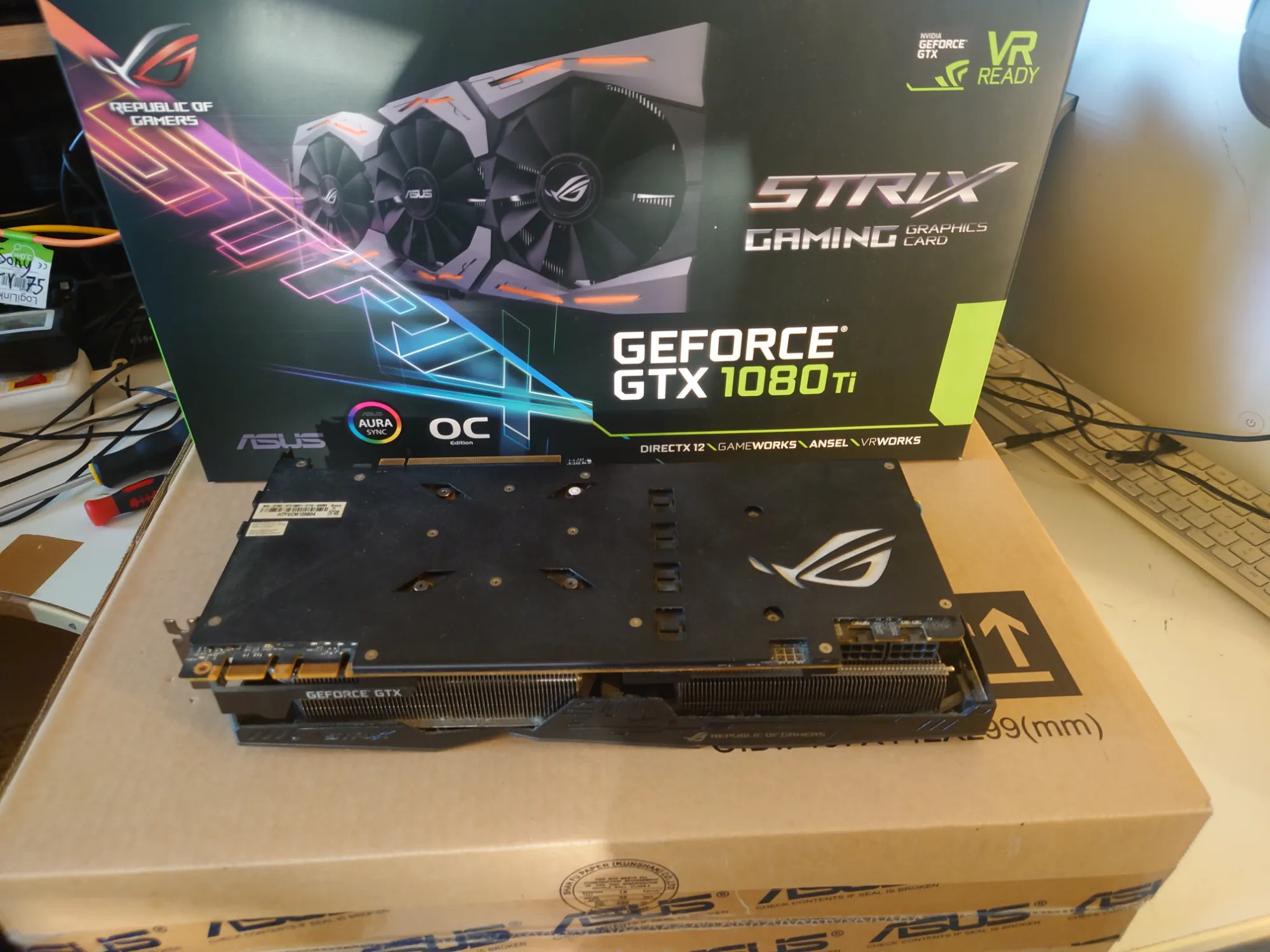 Actual product image ASUS GeForce ROG STRIX GTX1080TI O11G GAMING (11 GB)