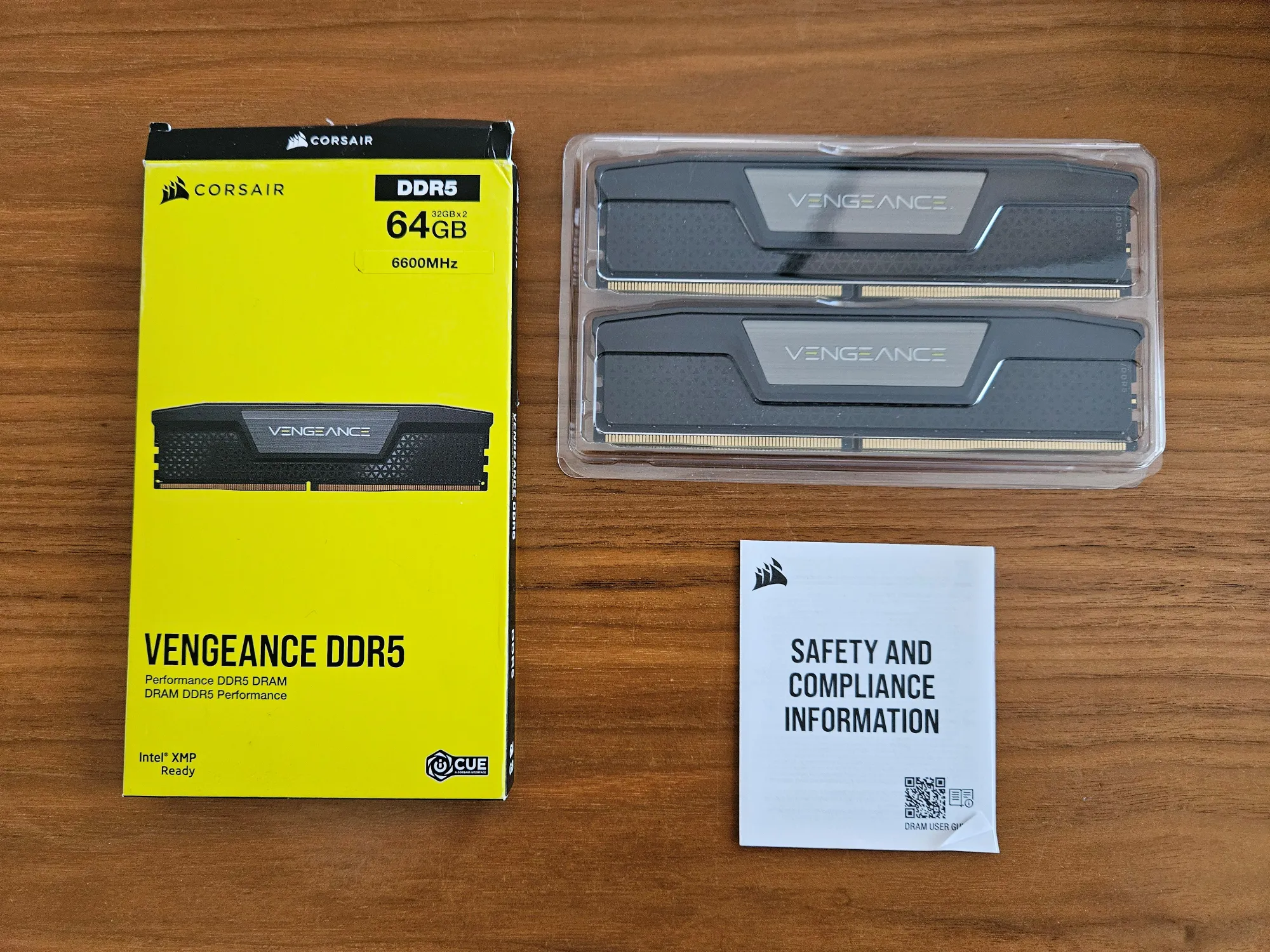 Produktbild Corsair DDR5 64GB PC 6600 CL32 KIT (2x32GB) VENGEANCE Black retail (2 x 32GB, 6600 MHz, DDR5-RAM, DIMM)