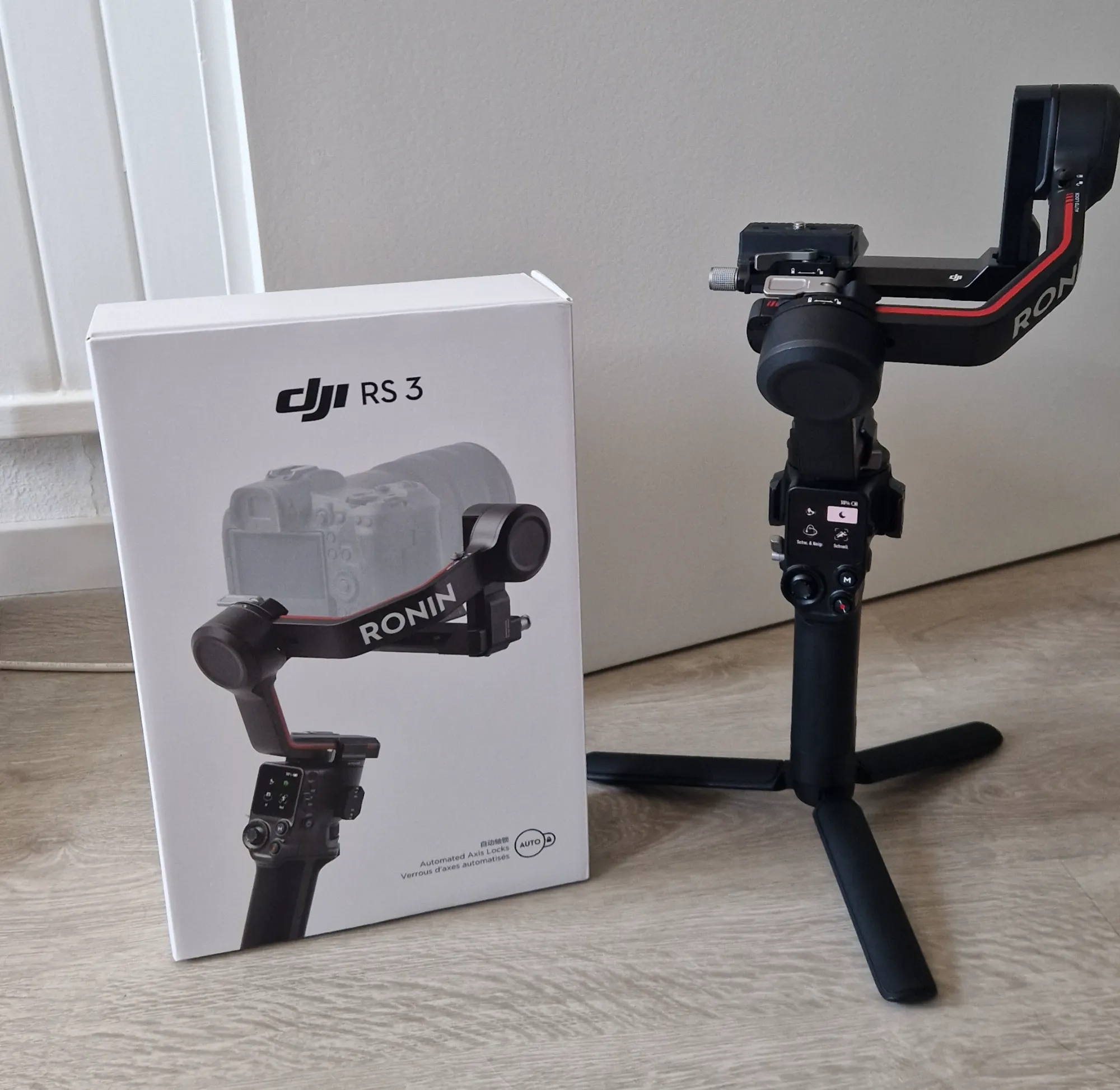 Immagine prodotto DJI RS 3 (Fotocamera di sistema, 3 kg)