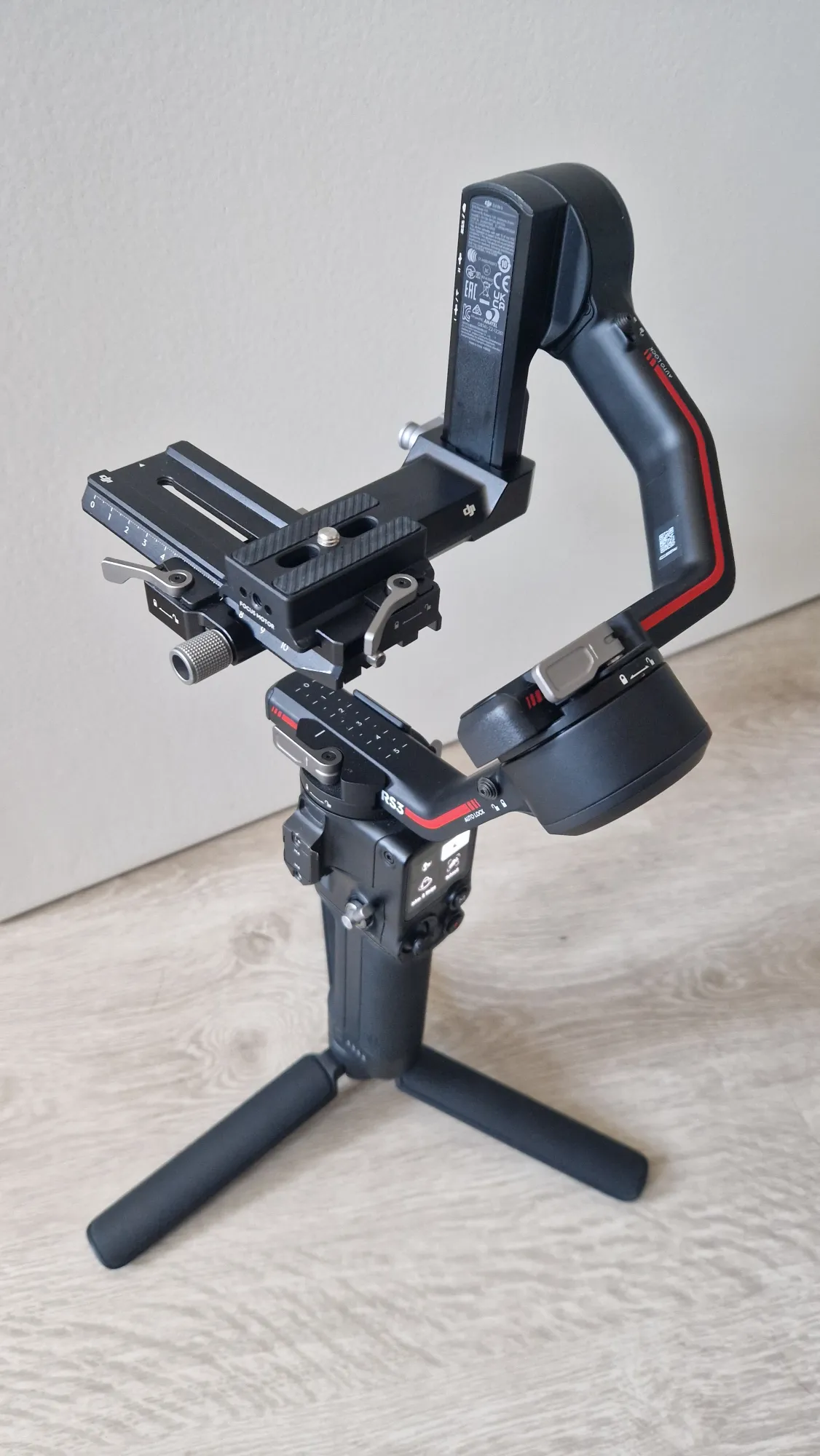 Immagine prodotto DJI RS 3 (Fotocamera di sistema, 3 kg)