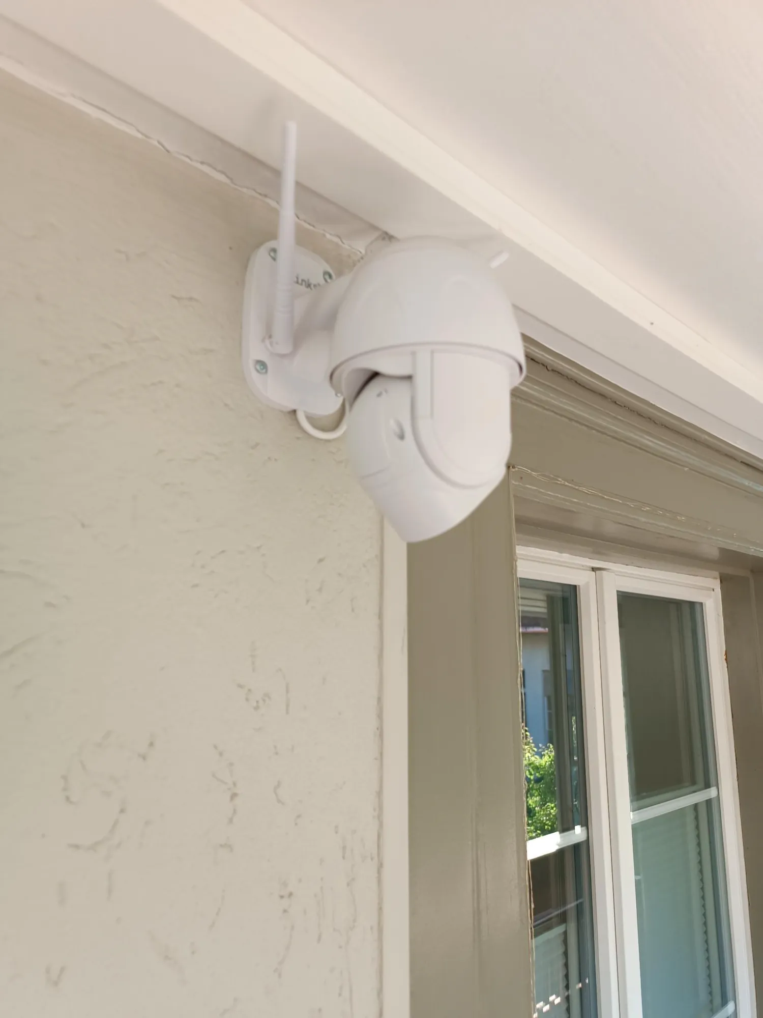 Image du produit 7links Caméra de surveillance Pan-Tilt Full-HD, sirène 87 dB, vision nocturne, LAN