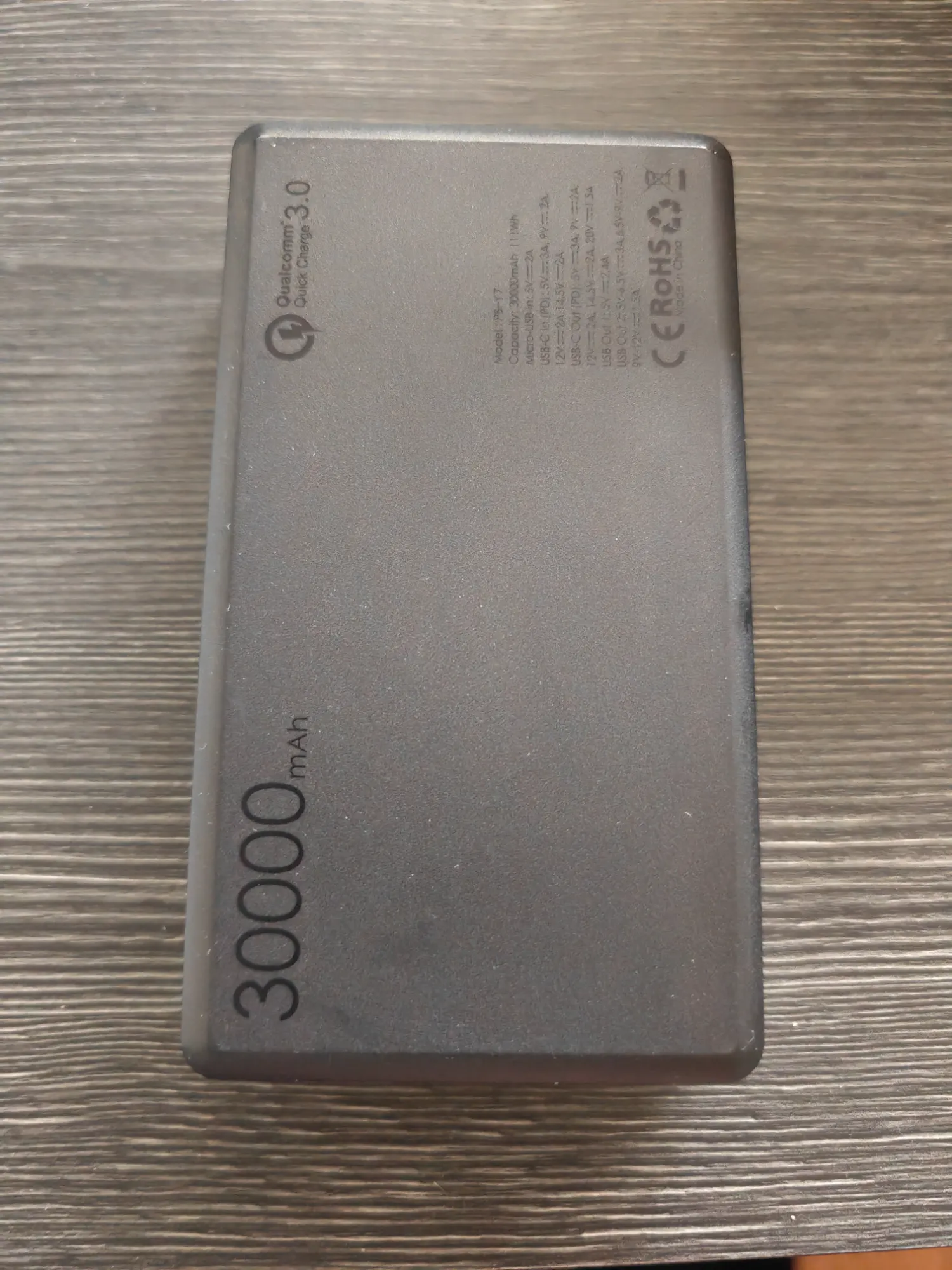 Actual product image Aukey Powerbank PB-Y7 (30000 mAh, 111 Wh)