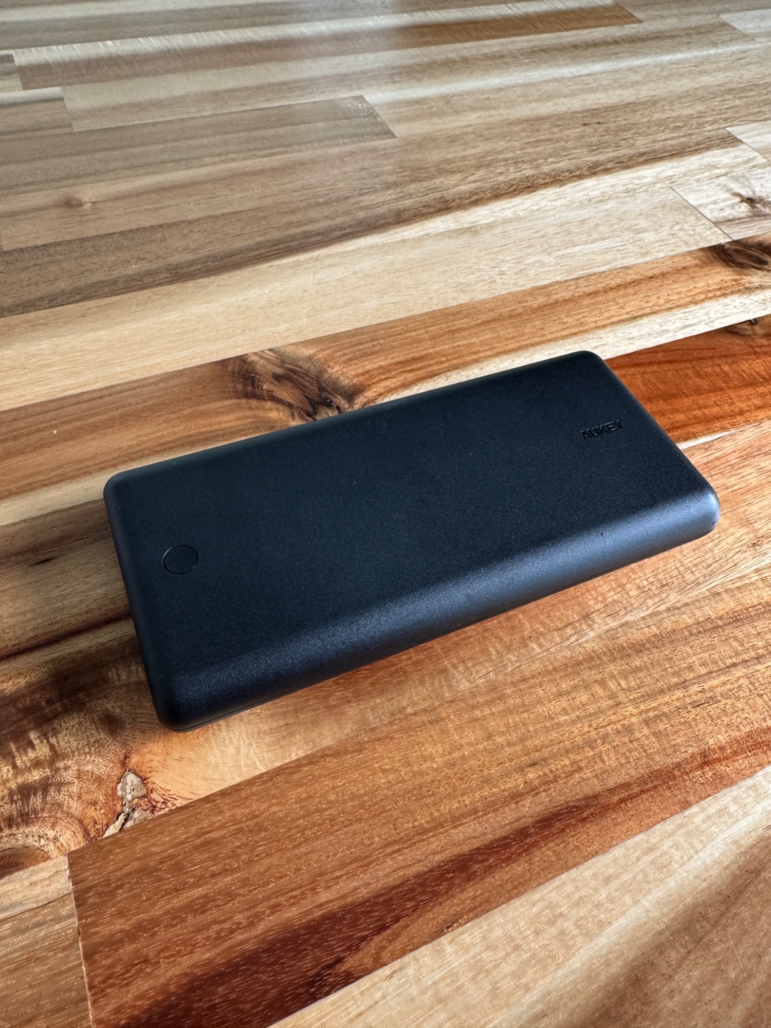 Produktbild Aukey Sprint Ultra PB-XD26 (26800 mAh, 63 W, 96.50 Wh)