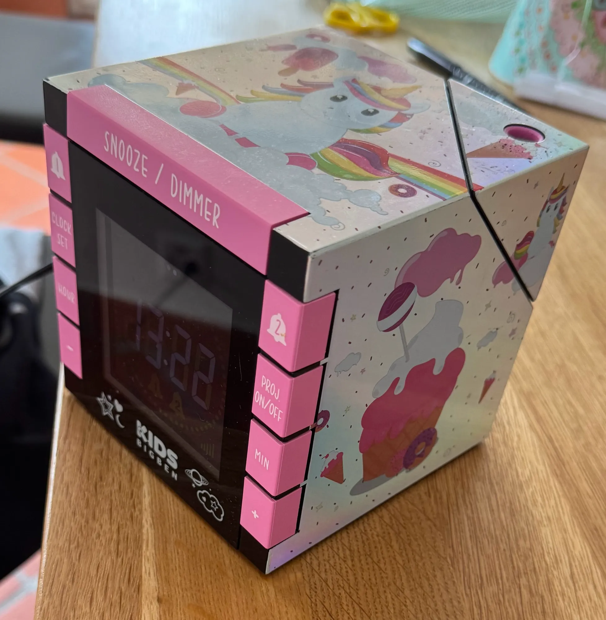 Actual product image Bigben Kids Alarm Clock R70 Unicorn 3 (w. projector)