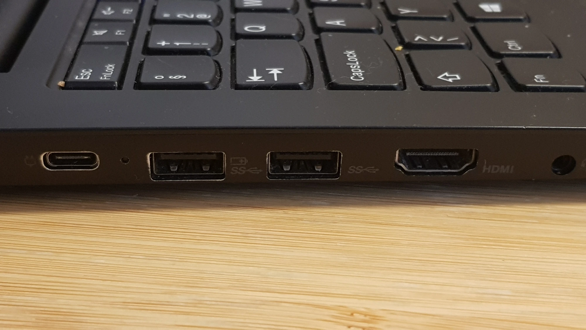 Produktbild Lenovo ThinkPad E14 (14", Intel Core i7-10510U, 8 GB, 512 GB, DE)