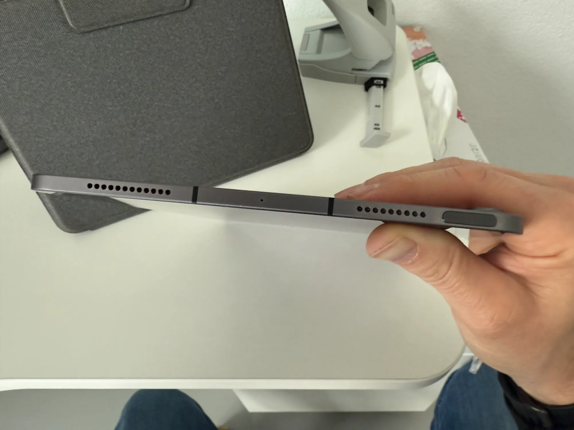 Immagine prodotto Apple iPad Air 2020 (4. Gen) (4G, 10.90", 64 GB, Space grey)
