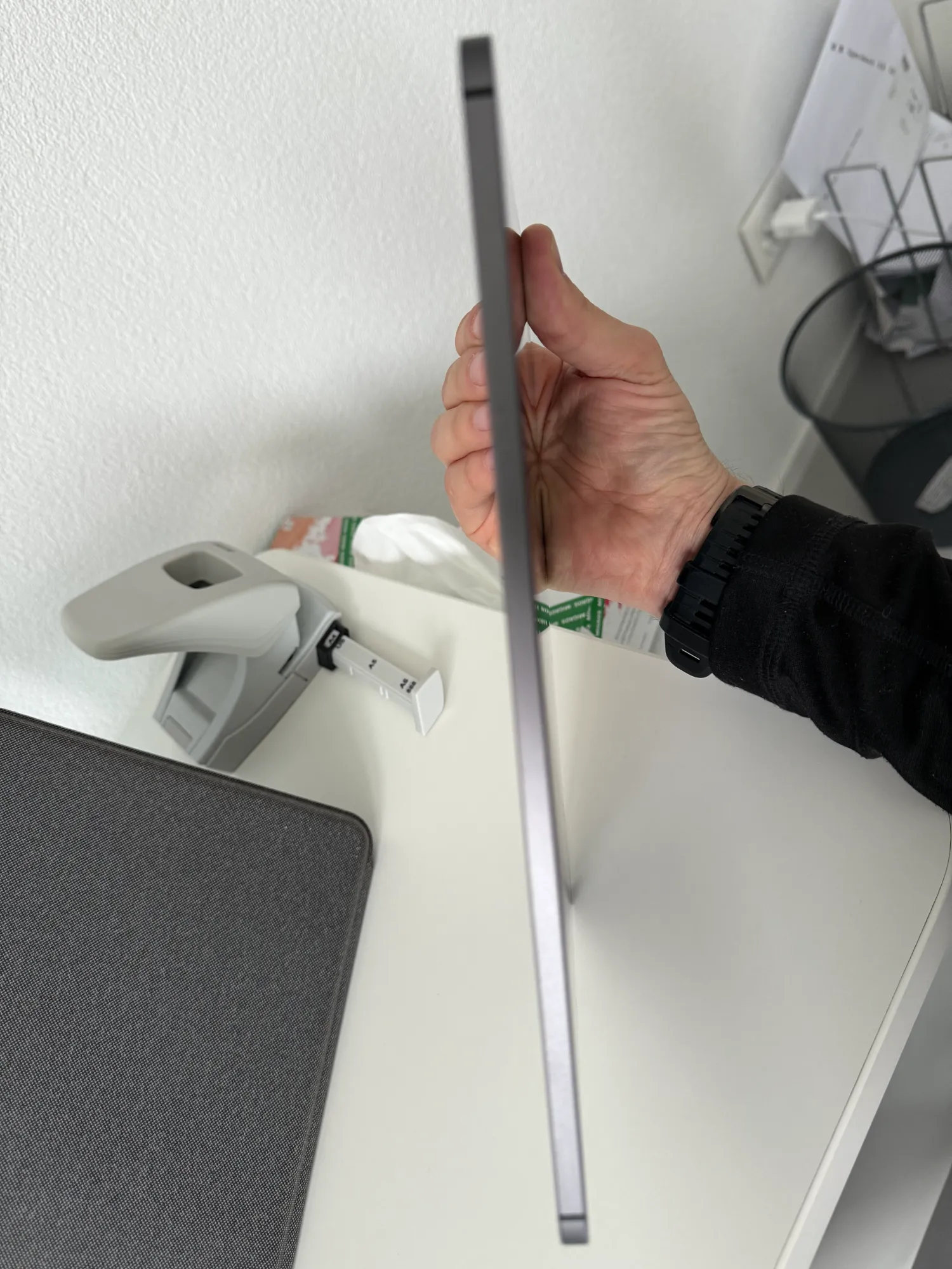 Immagine prodotto Apple iPad Air 2020 (4. Gen) (4G, 10.90", 64 GB, Space grey)