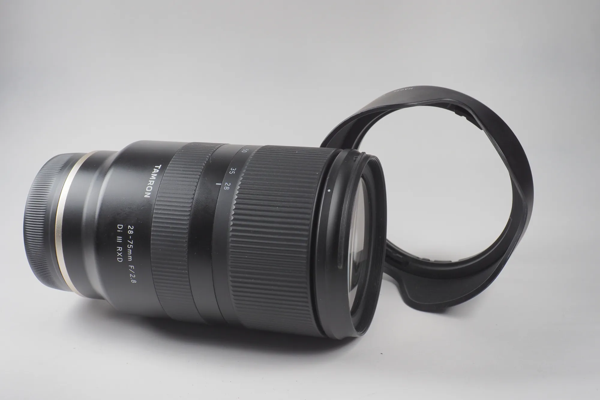 Immagine prodotto Tamron AF 28-75mm F/2,8 Di III RXD, Sony E - Import (Sony E, APS-C / DX, Full-frame)