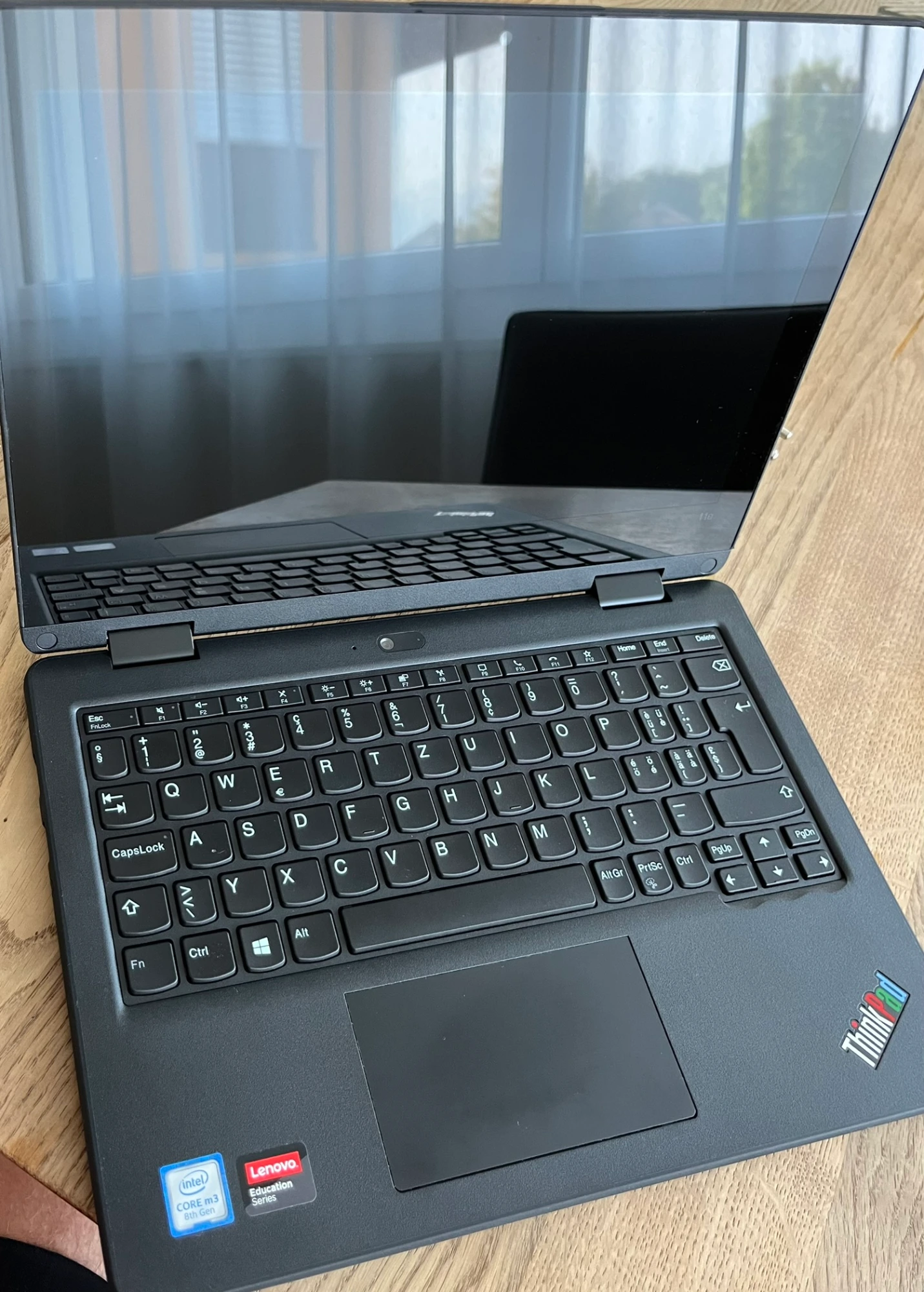 Produktbild Lenovo ThinkPad 11e Yoga Gen 6 (11.60", Intel Core M3-8100Y, 8 GB, 128 GB, CH)