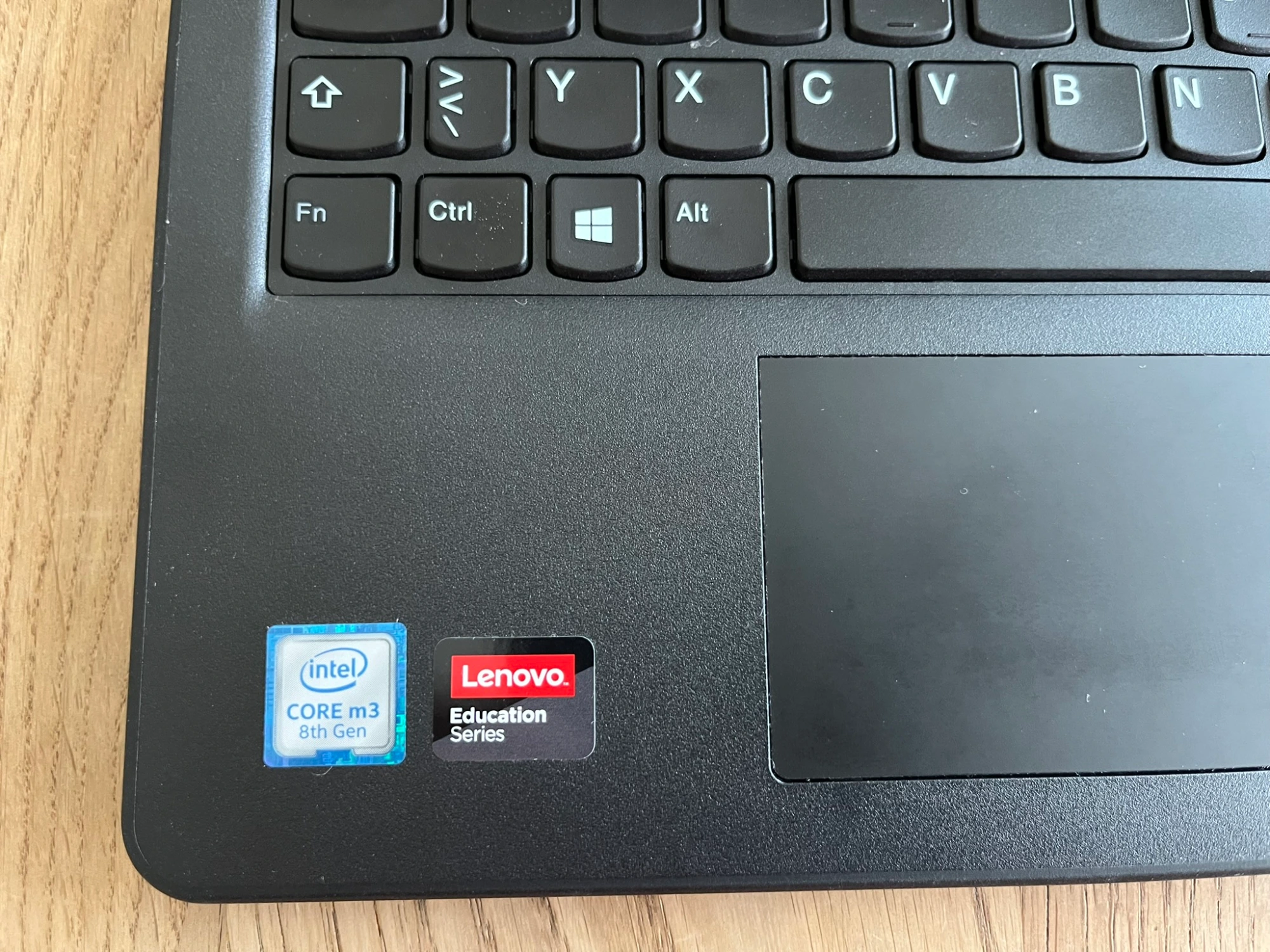 Produktbild Lenovo ThinkPad 11e Yoga Gen 6 (11.60", Intel Core M3-8100Y, 8 GB, 128 GB, CH)