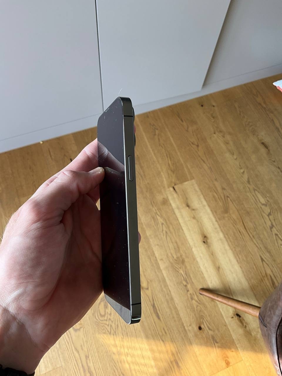 Produktbild Apple iPhone 13 Pro Max (1000 GB, Graphite, 6.70", SIM + eSIM, 12 Mpx, 5G)