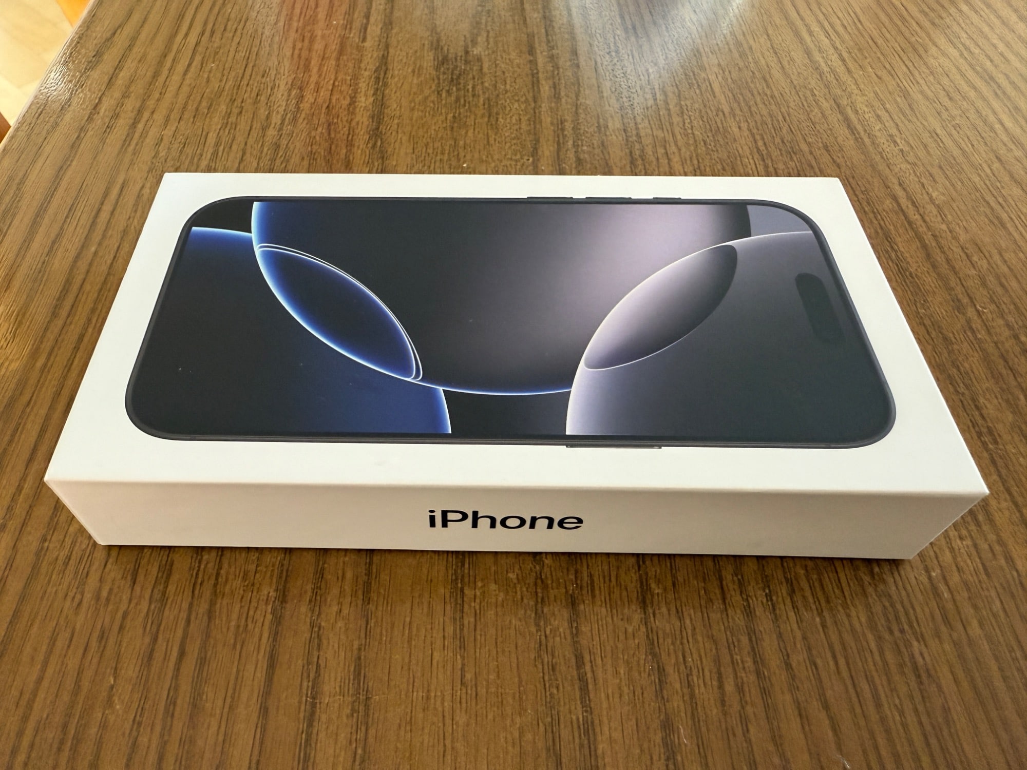 Image du produit Apple iPhone 15 Pro (256 Go, Titane naturel, 6.10", SIM + eSIM, 48 Mpx, 5G)