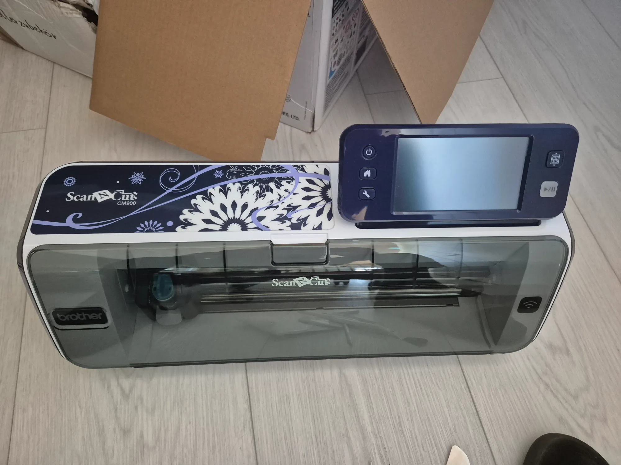 Actual product image Brother Cutting plotter ScanNCut CM900