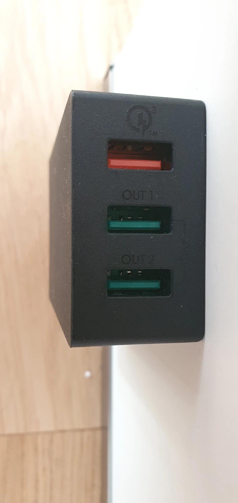 Produktbild Aukey Pa-T14 (42 W)