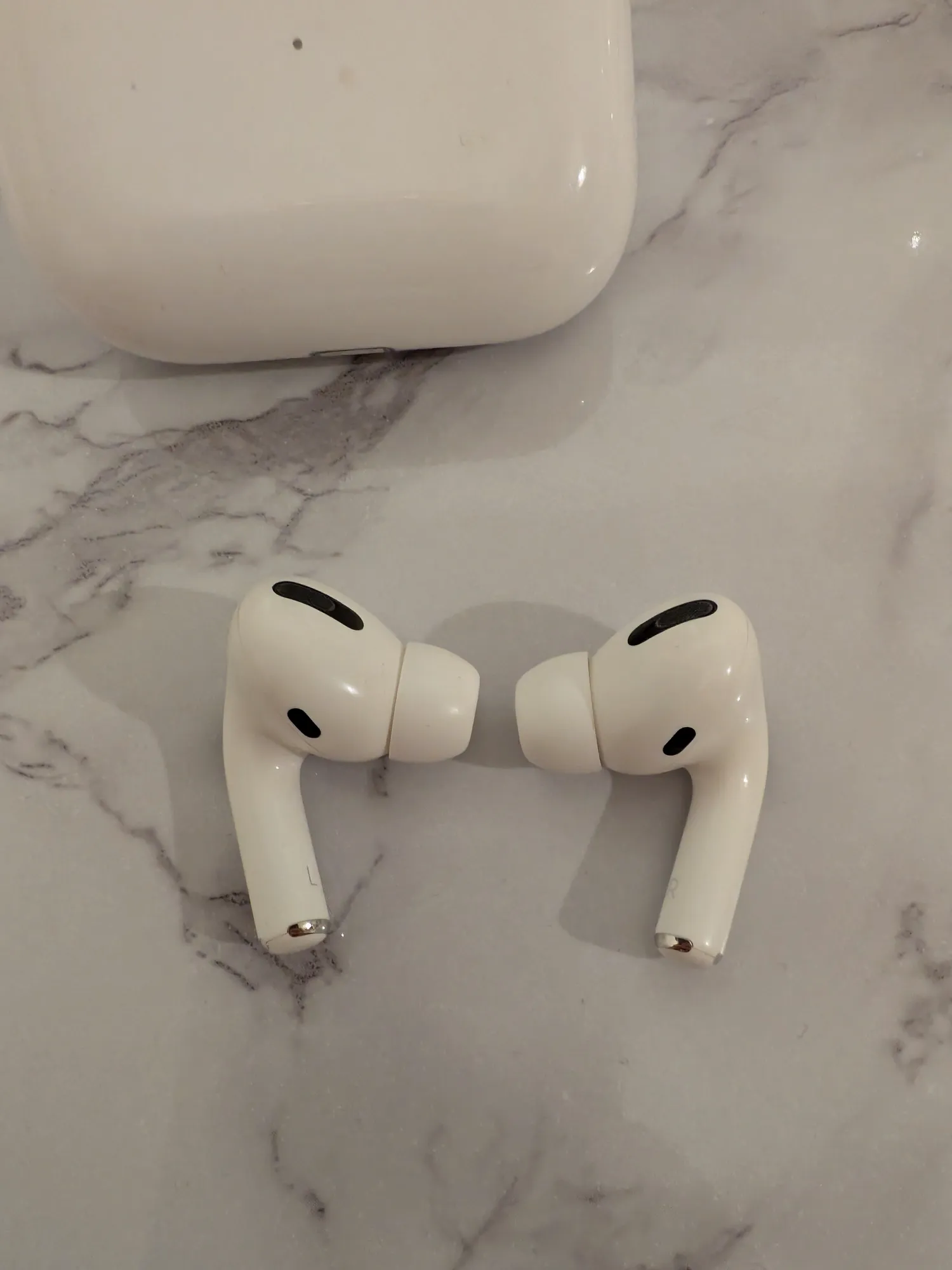 Actual product image Apple AirPods Pro (1st Gen.) (ANC, 5 h, Wireless)