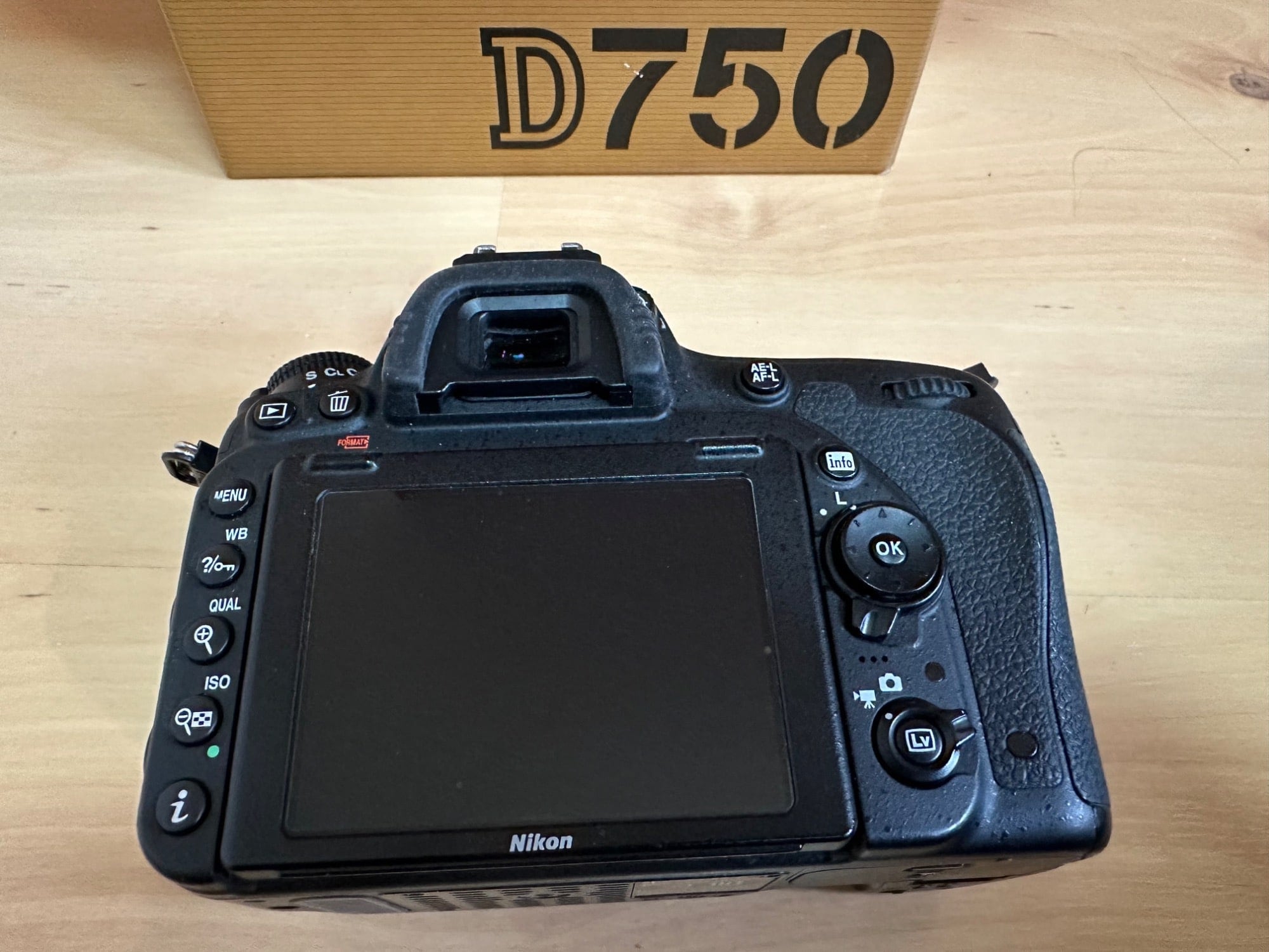 Produktbild Nikon D750 Body (24.30 Mpx, Vollformat)