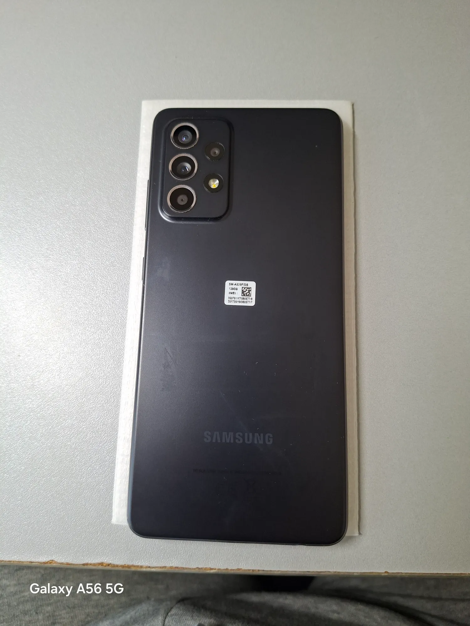 Produktbild Samsung Galaxy A52 (128 GB, Black, 6.50", Dual SIM, 64 Mpx, 4G)