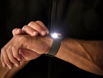 Smartwatch mit Taschenlampe.