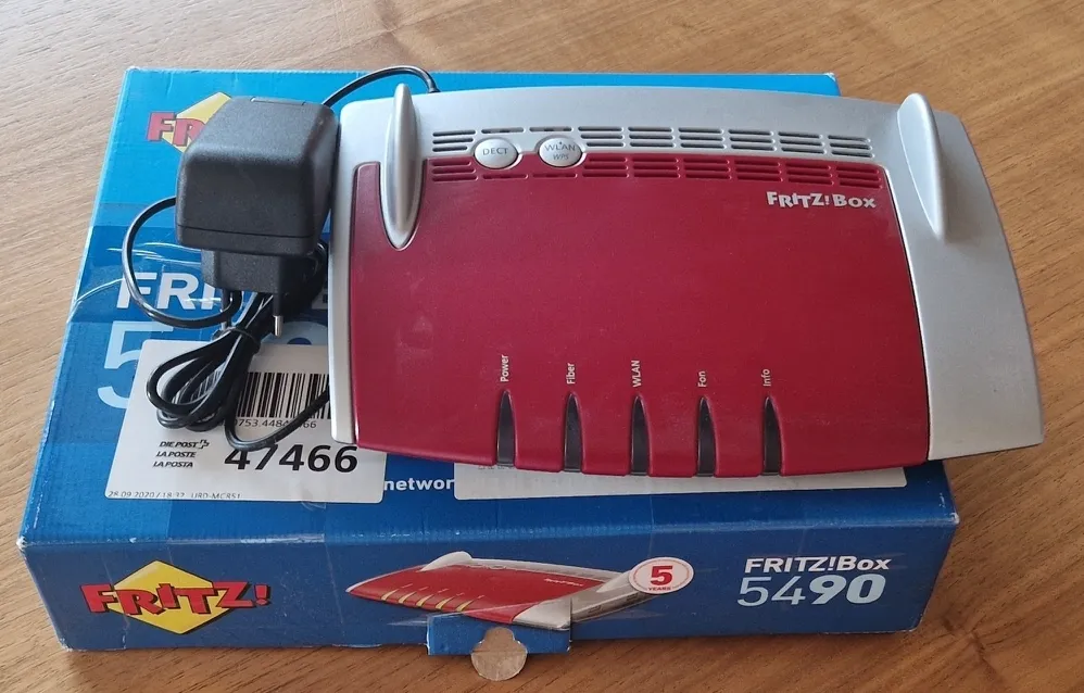 Produktbild AVM FRITZ!Box 5490 Fiber