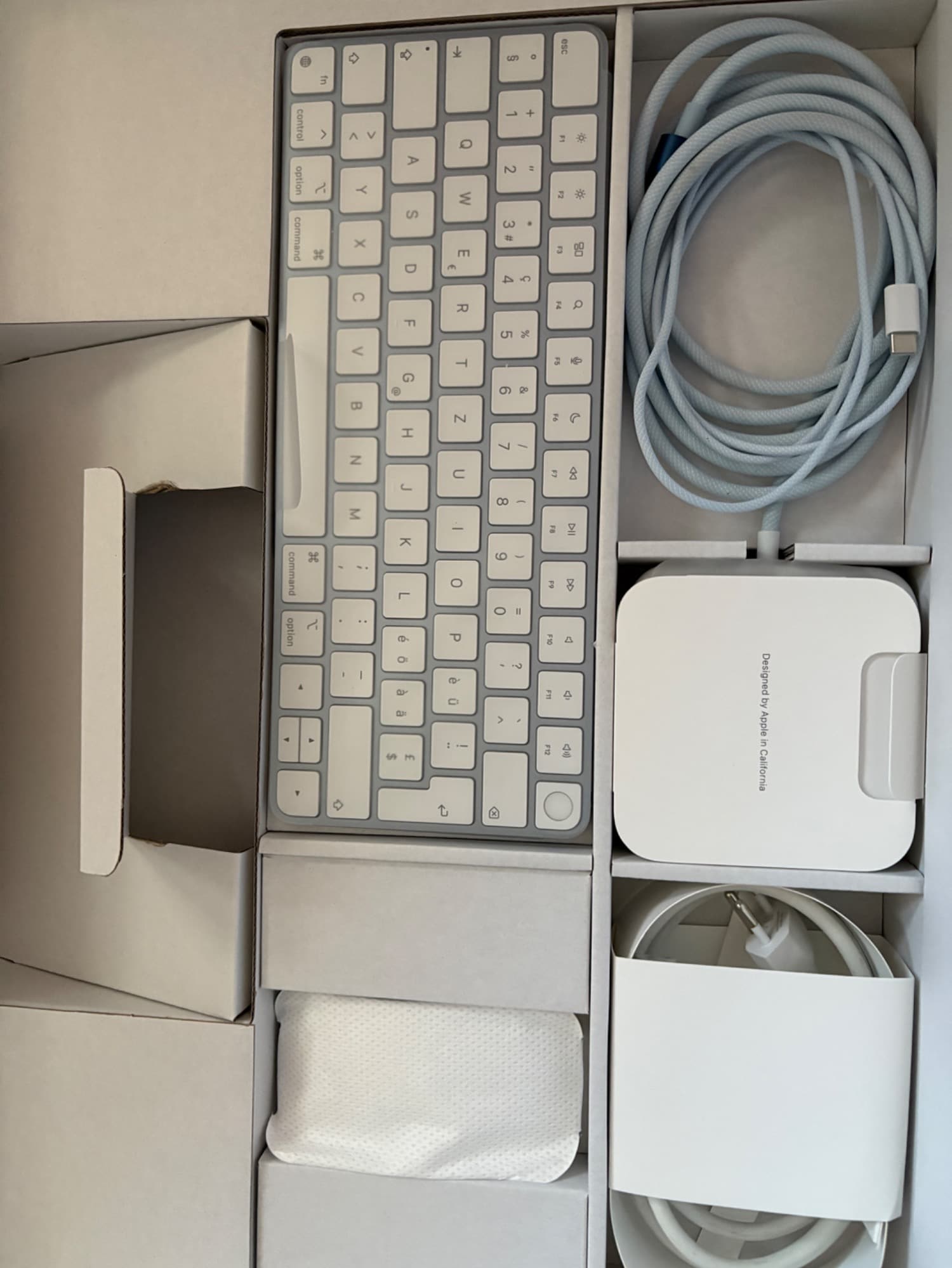 Actual product image Apple iMac – 2021 (M1, 16 GB, 2000 GB)