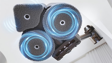 Drei Mopps sollen dafür sorgen, dass es beim Wischen richtig sauber wird. Und keine Sorge: Da hängen keine blauen Wollfäden dran; da haben die Photoshopper bei Hoover einfach etwas zu hochgedreht.