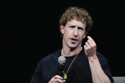 Mark Zuckerberg lockt KI-Talente angeblich mit Antrittsprämien von bis zu 100 Millionen US-Dollar.